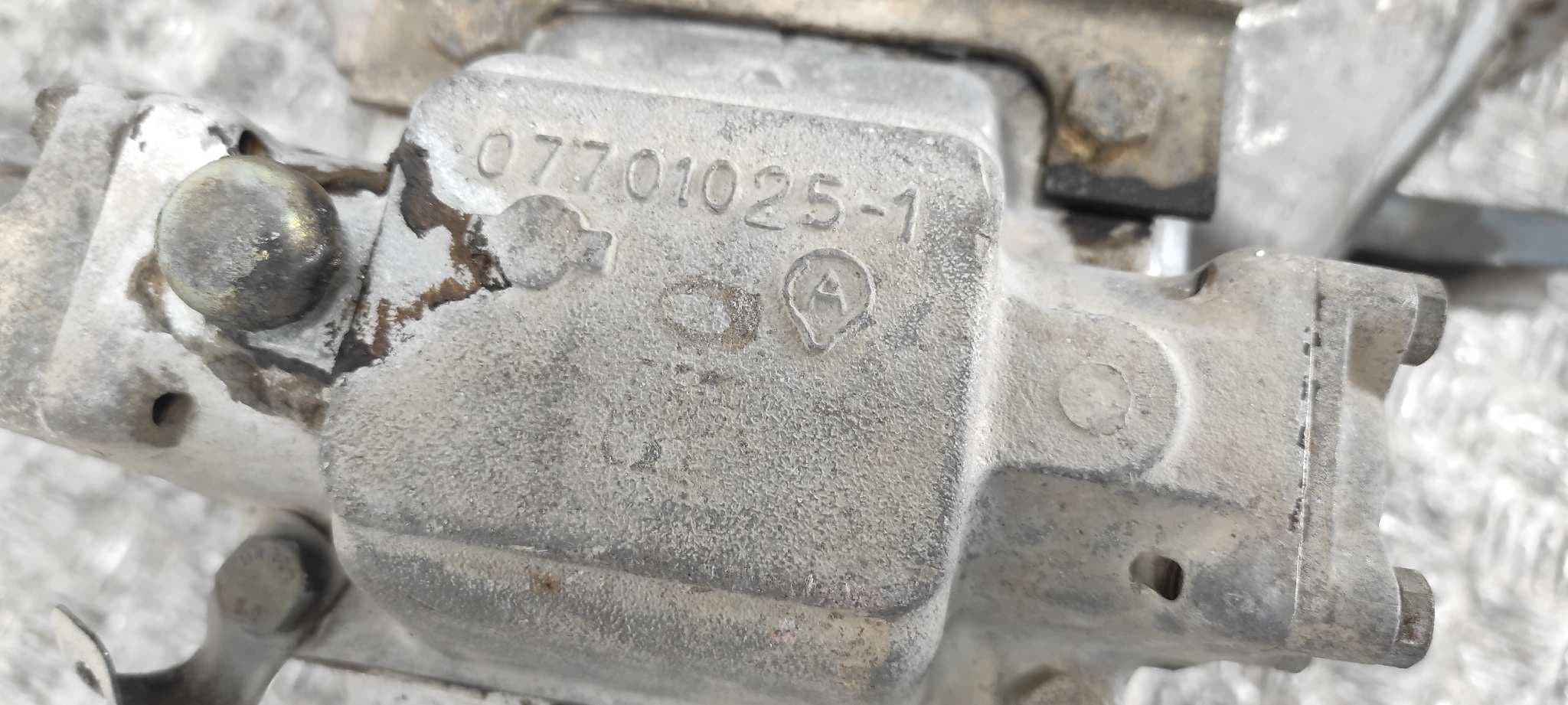 Recambio de CAJA CAMBIOS para NISSAN TRADE 2.8 A428 referencia OEM IAM M525A 6