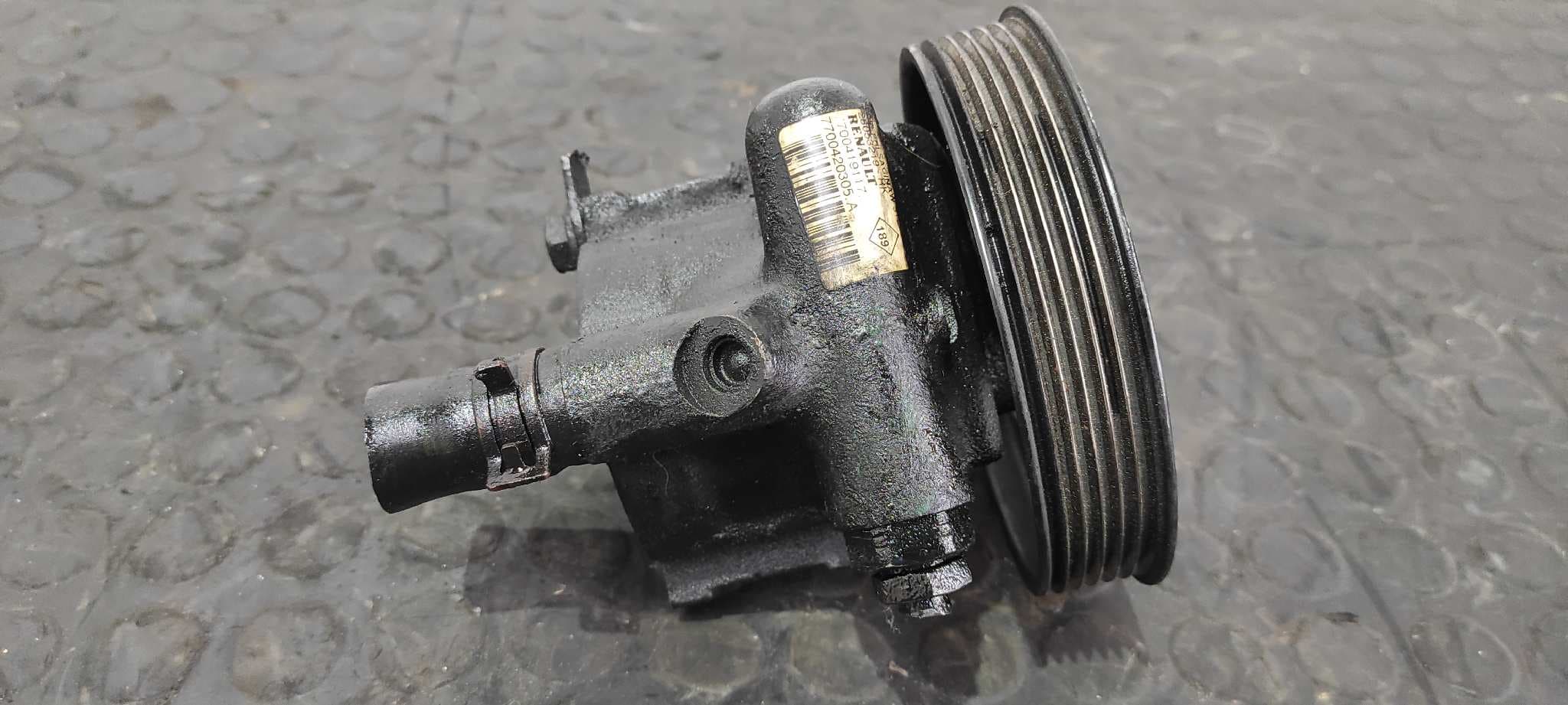 Recambio de BOMBA DIRECCION para RENAULT KANGOO (F/KC0) RN/alap modell (KCOA/C/D/E/H/U) K9KA7 referencia OEM IAM 7700419117   - BLANCO 5