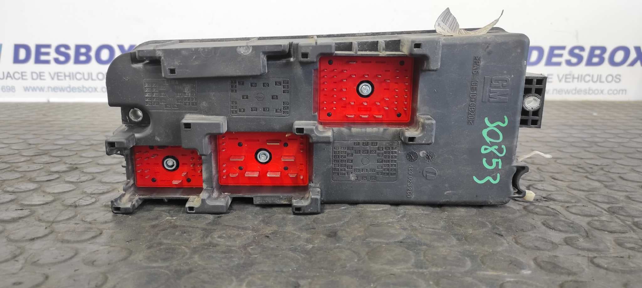 Recambio de CAJA RELES / FUSIBLES para OPEL VECTRA C BERLINA Club Y22DTR referencia OEM IAM 13170900   - GRIS 4