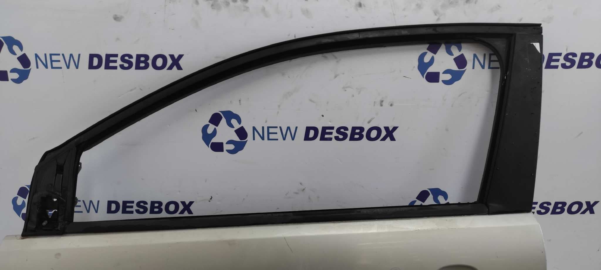 Recambio de PUERTA DELANTERA IZQUIERDA para FORD FOCUS BERLINA (CAP) AODA referencia OEM IAM    - GRIS 2