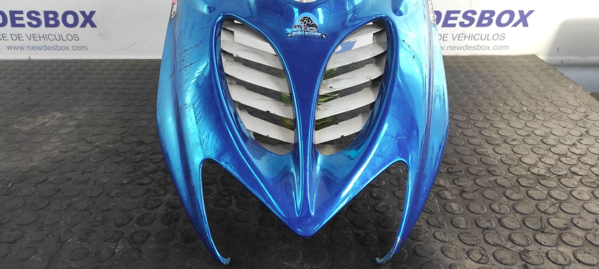 Recambio de PANEL FRONTAL para YAMAHA AEROX 50 AeroxR Race Replica 5AD referencia OEM IAM 5BRF837N   - AZUL 3