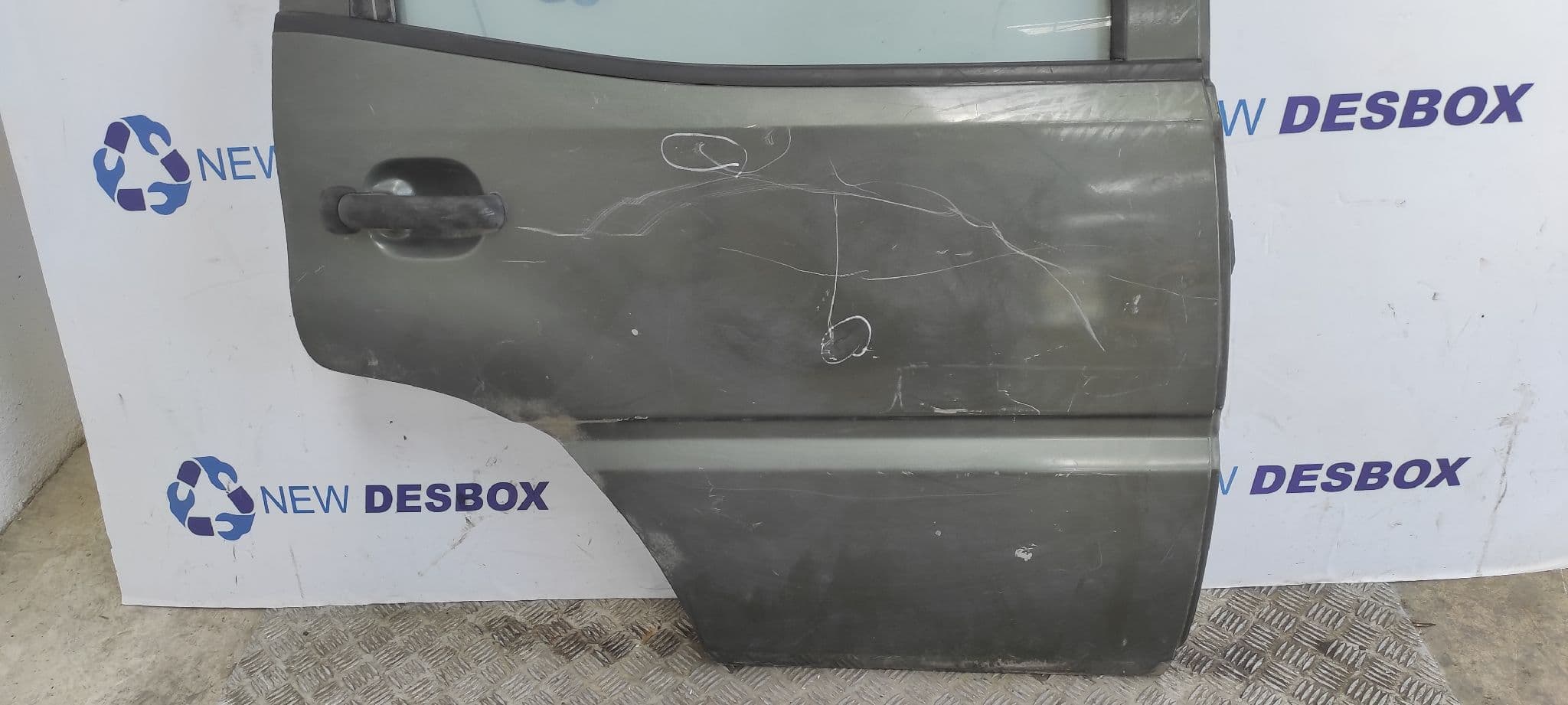Recambio de PUERTA TRASERA DERECHA para FORD MAVERICK (ML) referencia OEM IAM 2