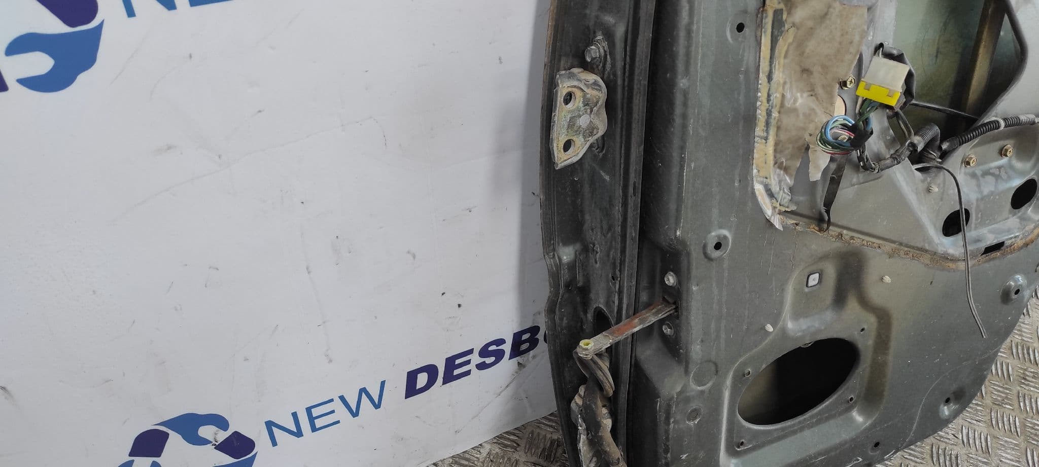 Recambio de PUERTA TRASERA DERECHA para FORD MAVERICK (ML) referencia OEM IAM 5