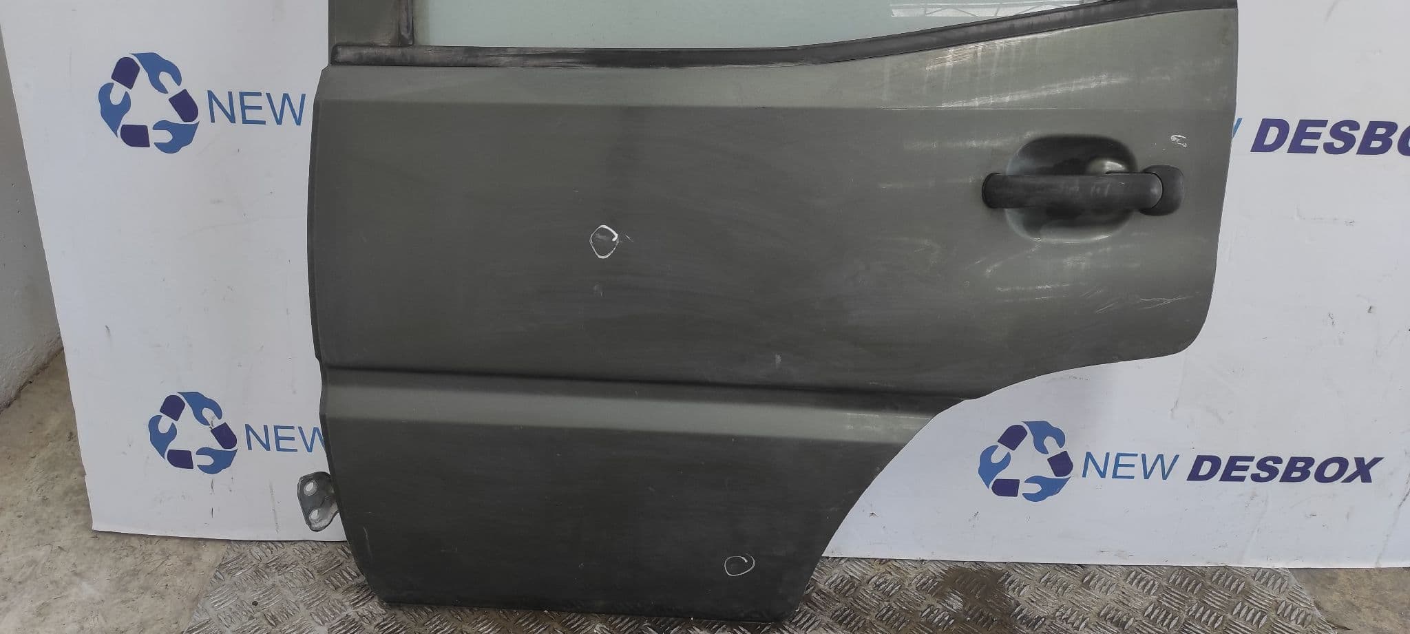 Recambio de PUERTA TRASERA IZQUIERDA para FORD MAVERICK (ML) referencia OEM IAM 4