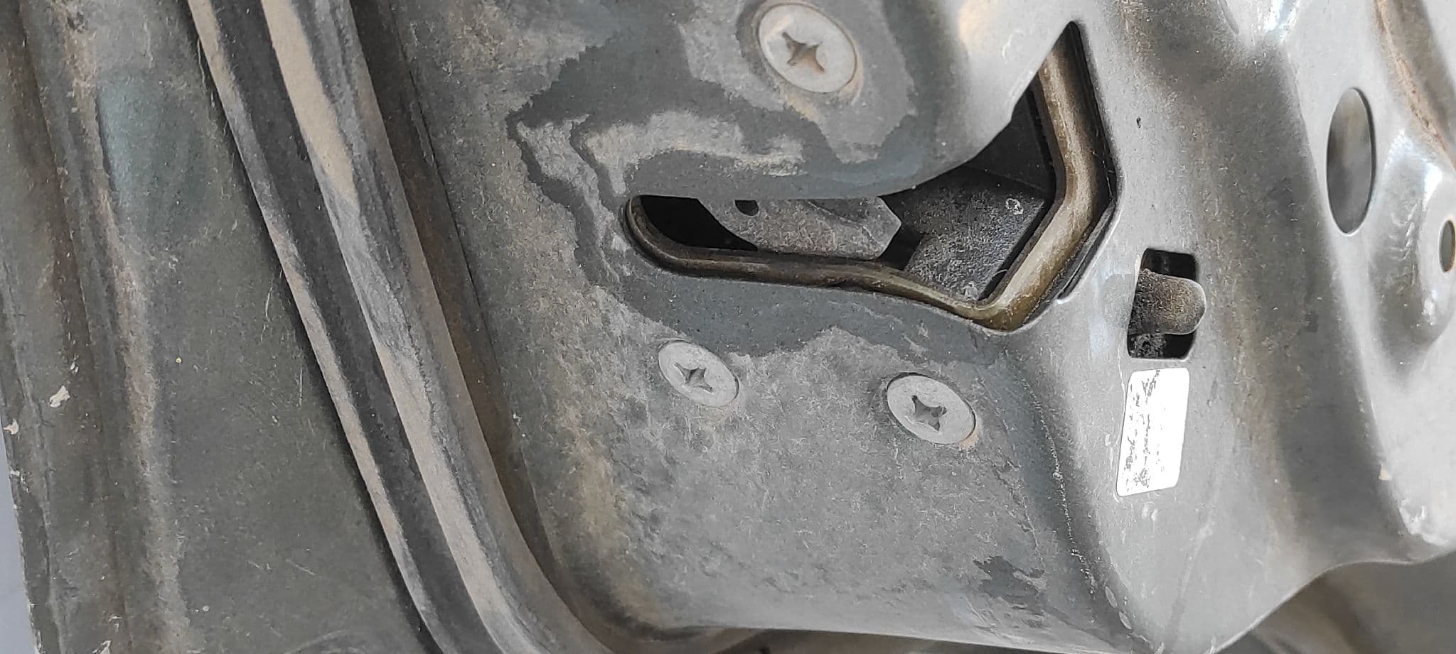 Recambio de PUERTA TRASERA IZQUIERDA para FORD MAVERICK (ML) referencia OEM IAM 3