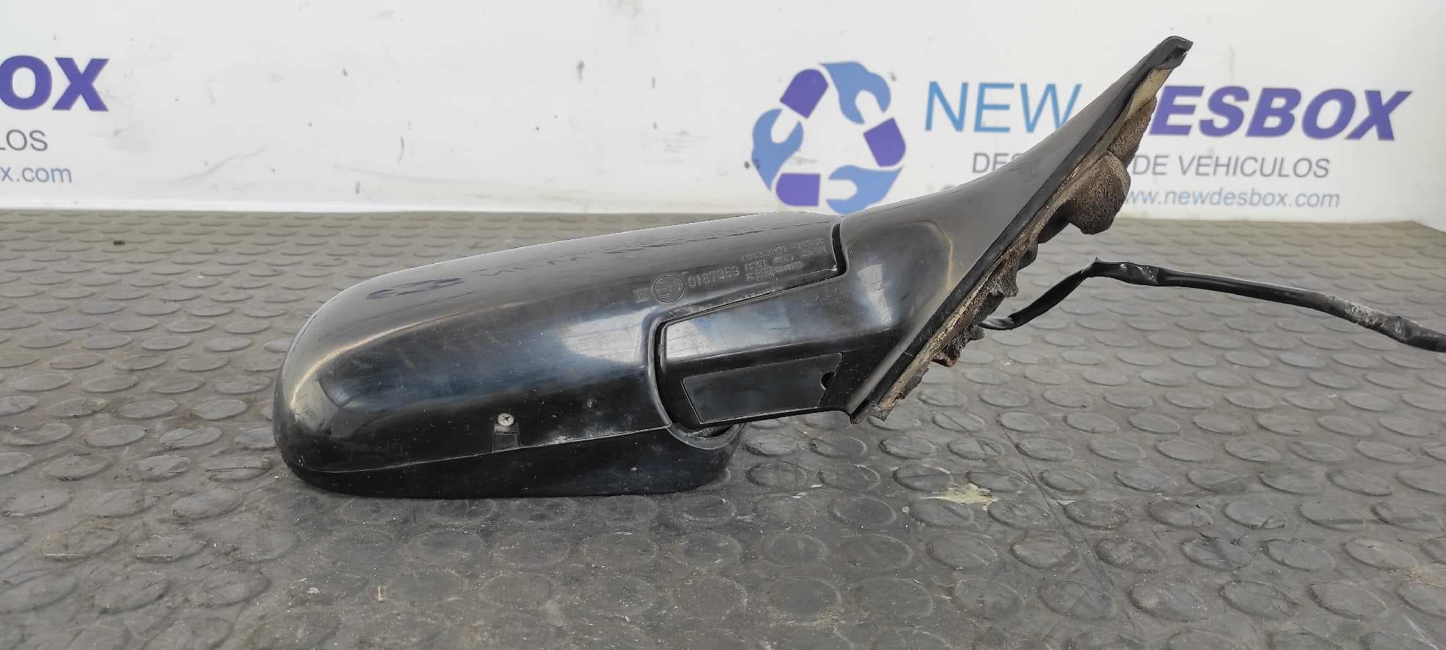 Recambio de RETROVISOR DERECHO para NISSAN 200 SX (S13) referencia OEM IAM 01837359 5