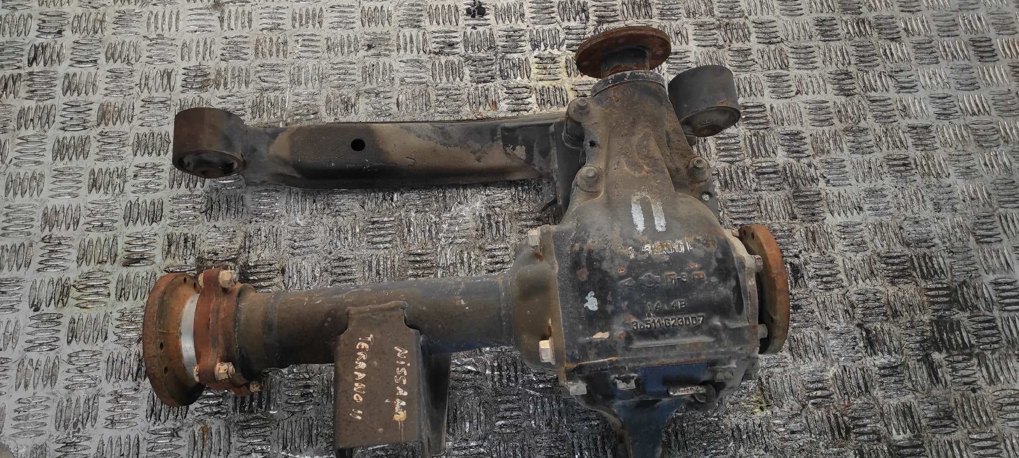 Recambio de DIFERENCIAL DELANTERO para NISSAN TERRANO/TERRANO.II (R20) TD27TI referencia OEM IAM 38511G23007 6