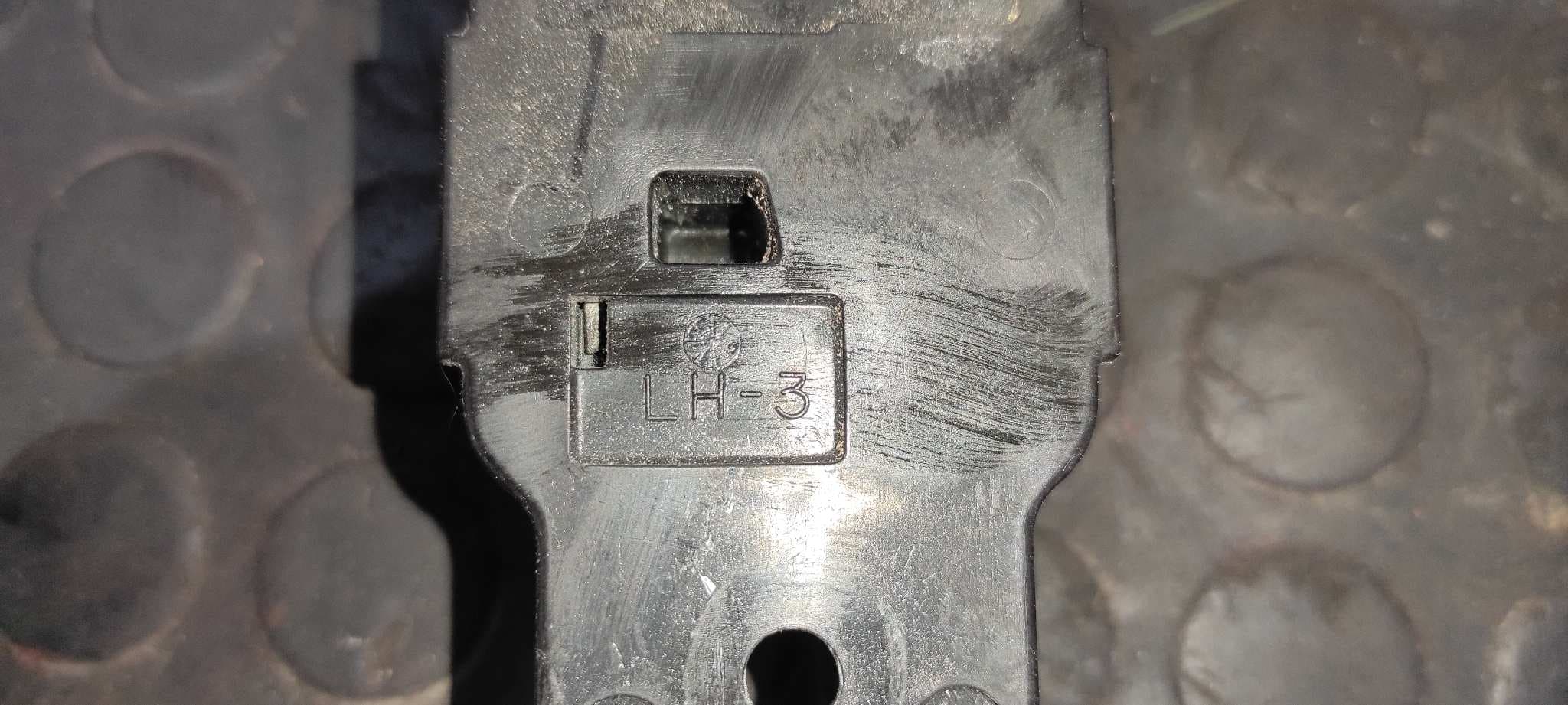 Recambio de MANETA INTERIOR DELANTERA IZQUIERDA para NISSAN 200 SX (S13) referencia OEM IAM LH3 2