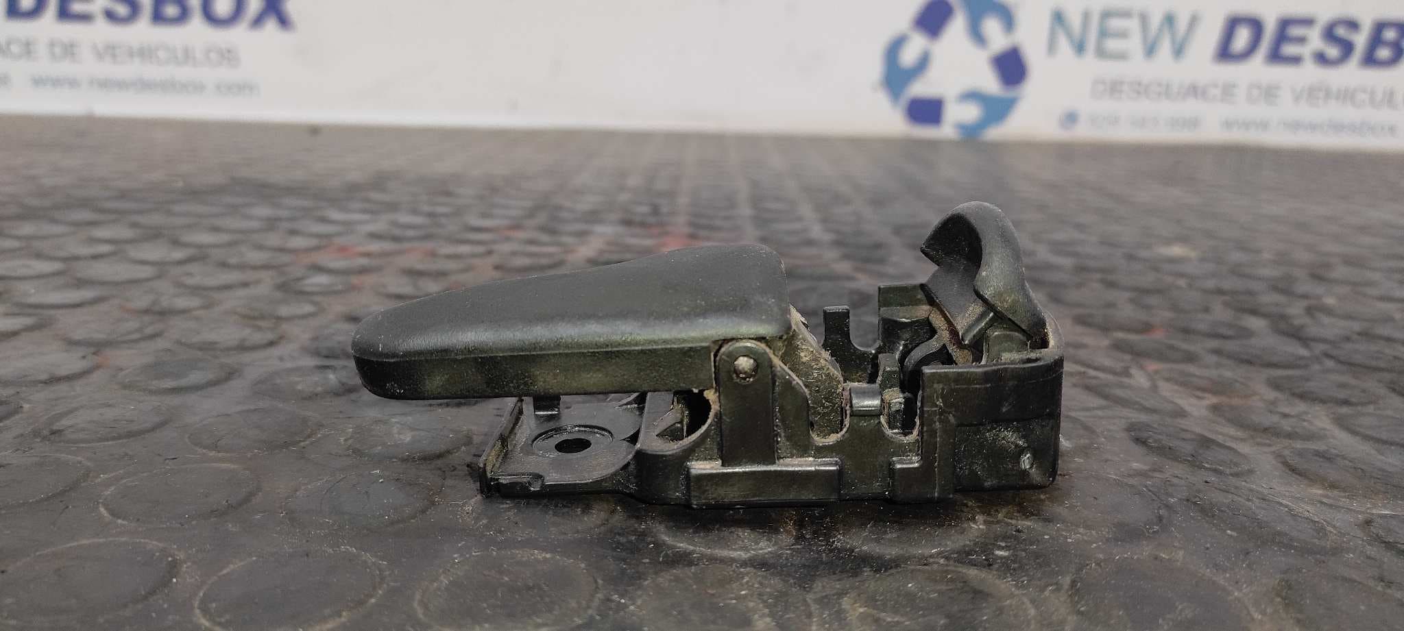 Recambio de MANETA INTERIOR DELANTERA DERECHA para NISSAN 200 SX (S13) referencia OEM IAM RH3 5