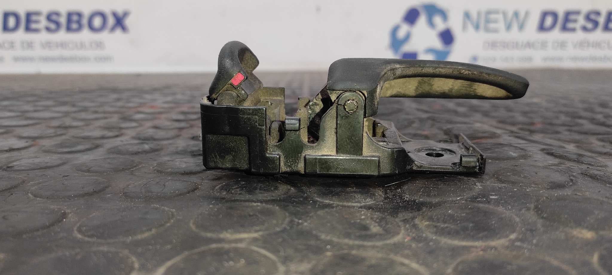 Recambio de MANETA INTERIOR DELANTERA DERECHA para NISSAN 200 SX (S13) referencia OEM IAM RH3 4