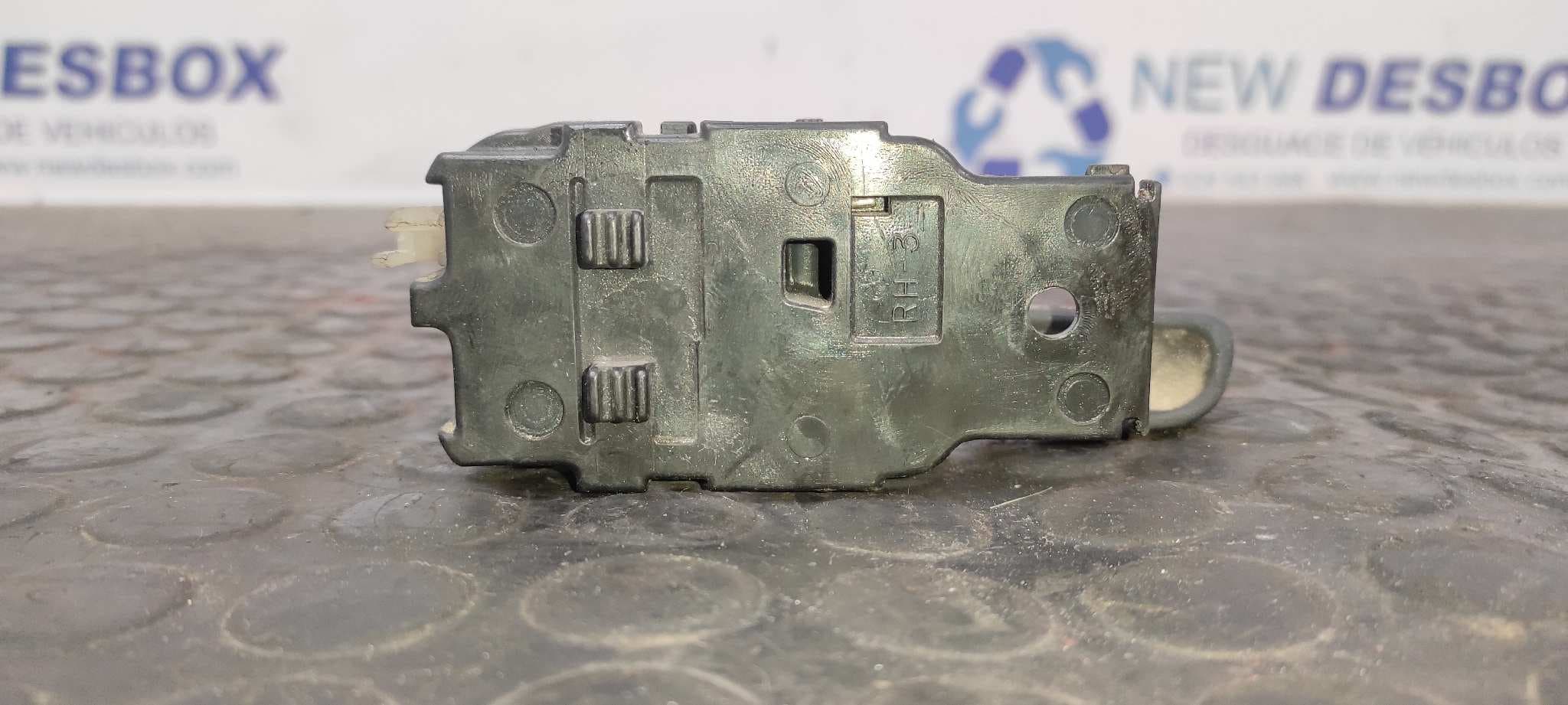 Recambio de MANETA INTERIOR DELANTERA DERECHA para NISSAN 200 SX (S13) referencia OEM IAM RH3 2