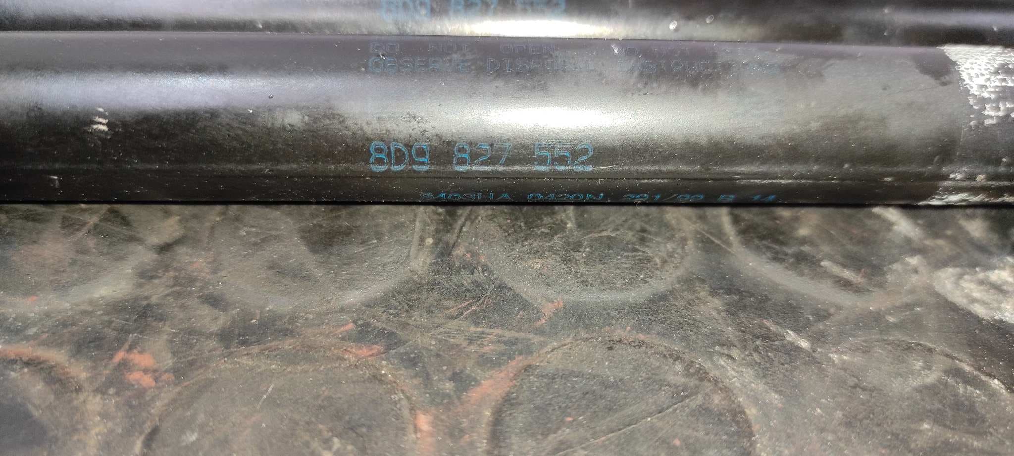 Recambio de AMORTIGUADORES MALETERO / PORTON para AUDI A4 AVANT (B5) 2.5 TDI AFB referencia OEM IAM 8D9827552   - NEGRO 2