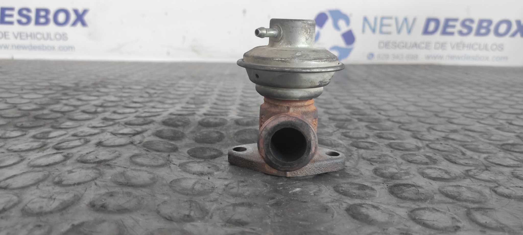Recambio de VALVULA EGR para RENAULT KANGOO (F/KC0) ALIZE F8Q referencia OEM IAM 7700103893   - BLANCO