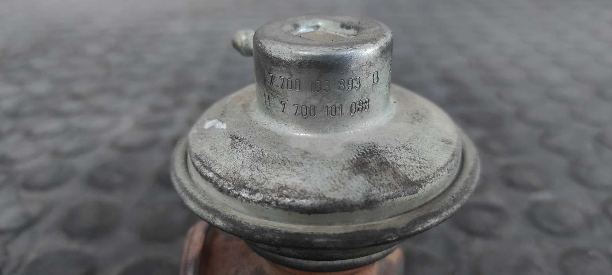 Recambio de VALVULA EGR para RENAULT KANGOO (F/KC0) ALIZE F8Q referencia OEM IAM 7700103893   - BLANCO 2