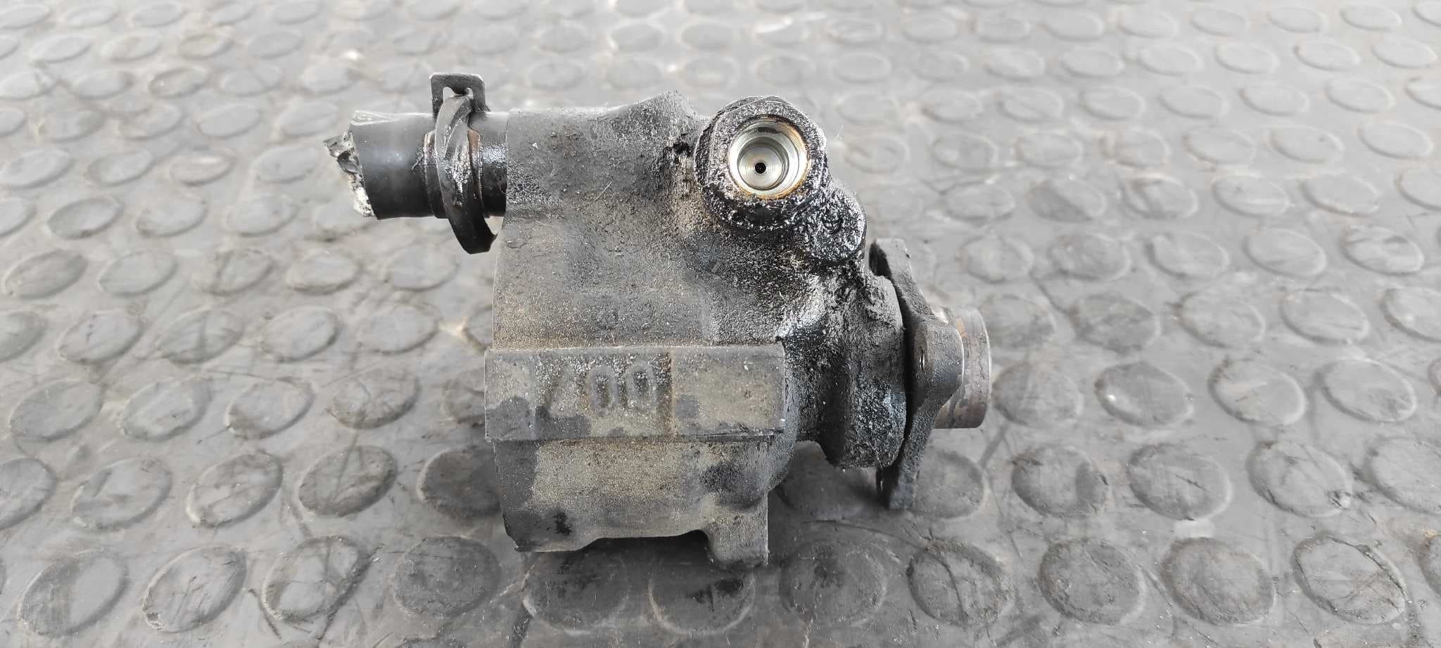 Recambio de BOMBA DIRECCION para RENAULT KANGOO (F/KC0) F8Q referencia OEM IAM 26025012   - BLANCO 3