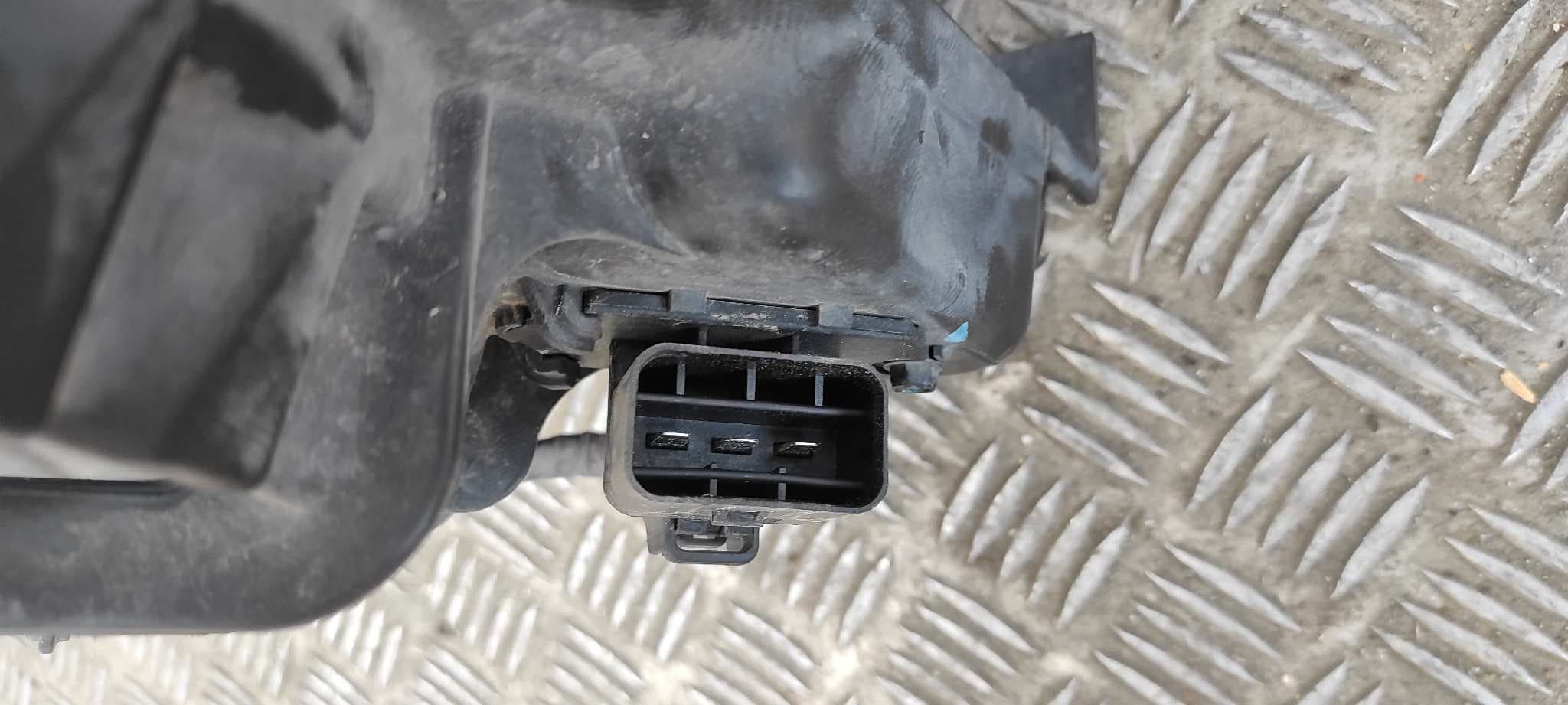 Recambio de ELECTROVENTILADOR para HYUNDAI I30 D4FB referencia OEM IAM D4FB   - BLANCO 2