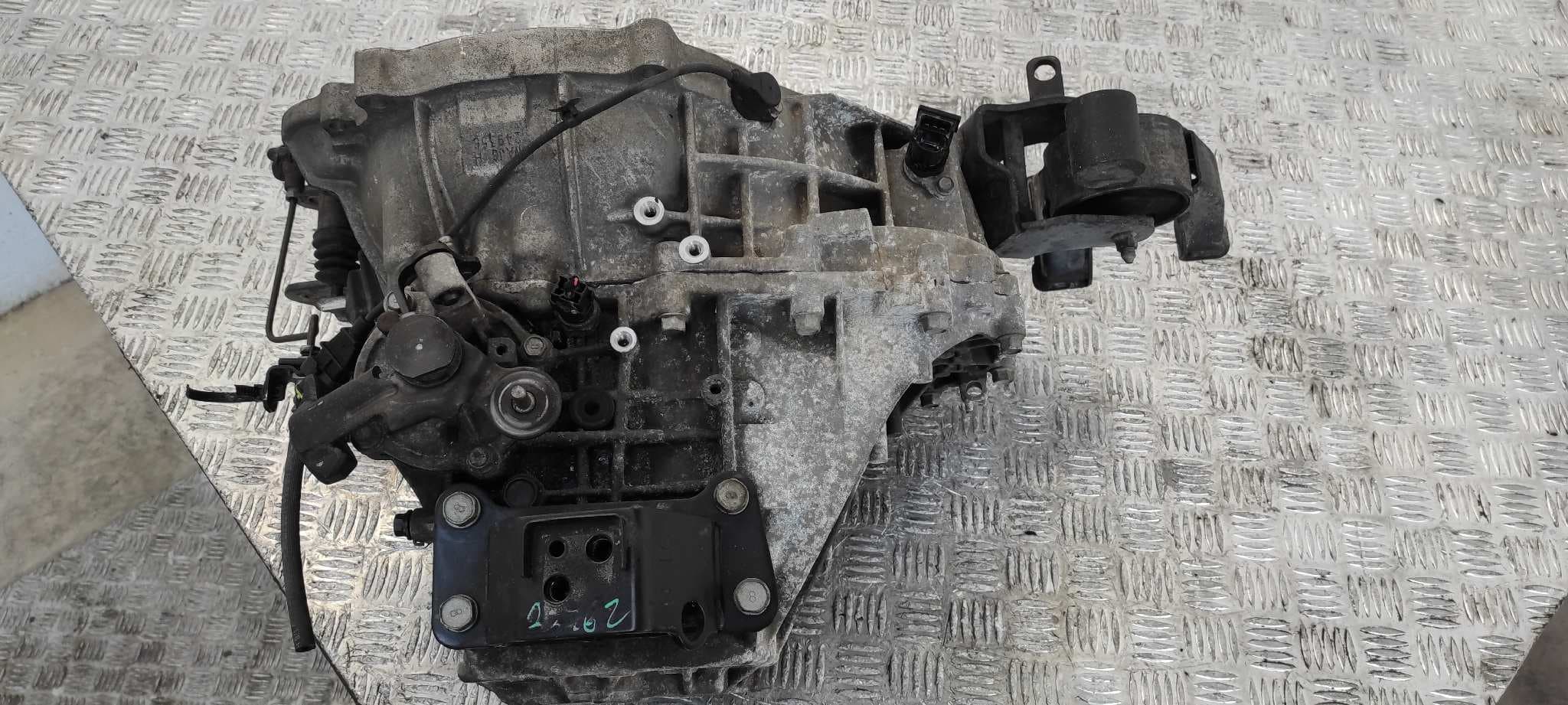 Recambio de CAJA CAMBIOS para HYUNDAI I30 D4FB referencia OEM IAM WAJ6 H   - BLANCO 3