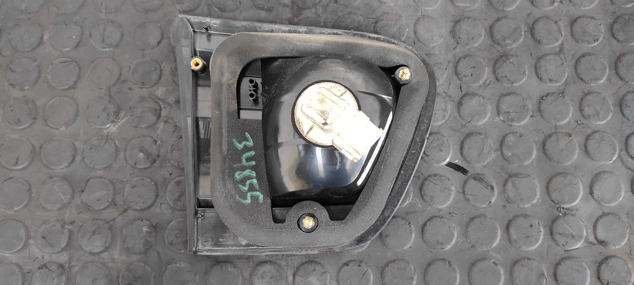 Recambio de PILOTO PORTON DERECHO para SEAT IBIZA (6K1) Signo AKK referencia OEM IAM HELLA MT4   - BLANCO 4