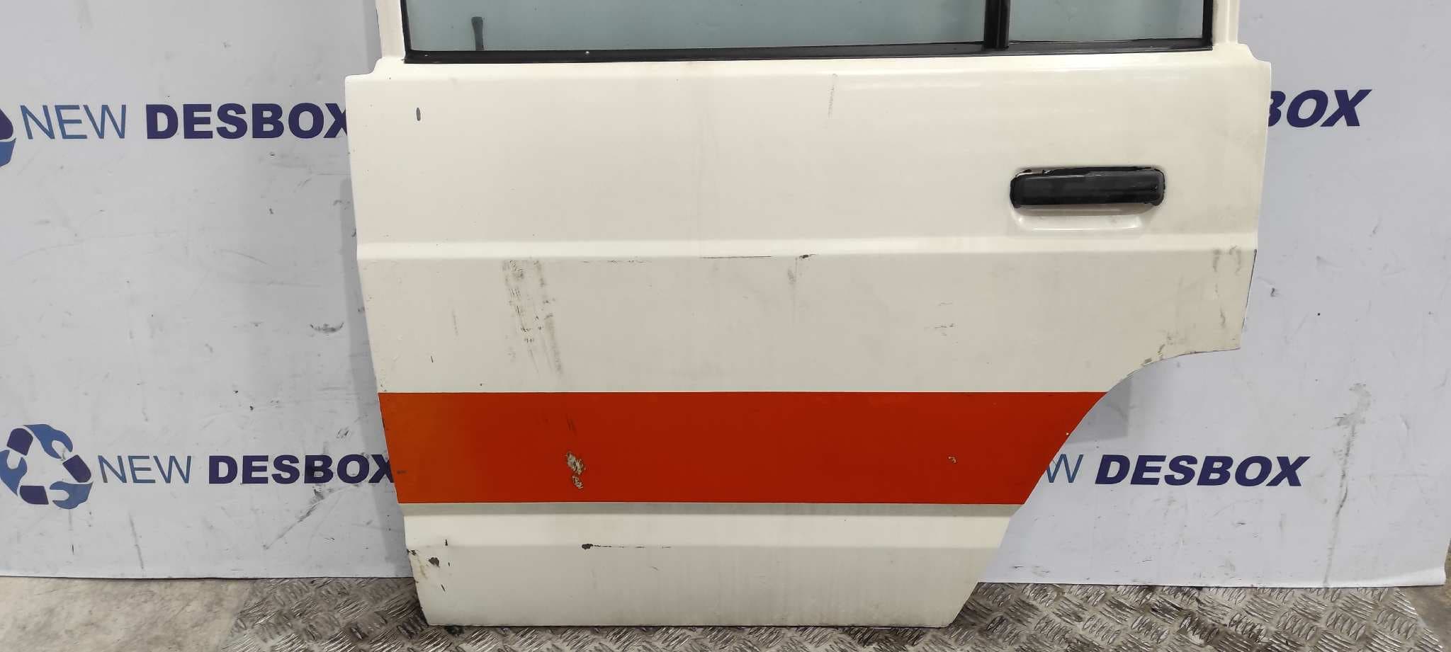 Recambio de PUERTA TRASERA IZQUIERDA para NISSAN PATROL (K/W160) referencia OEM IAM 3