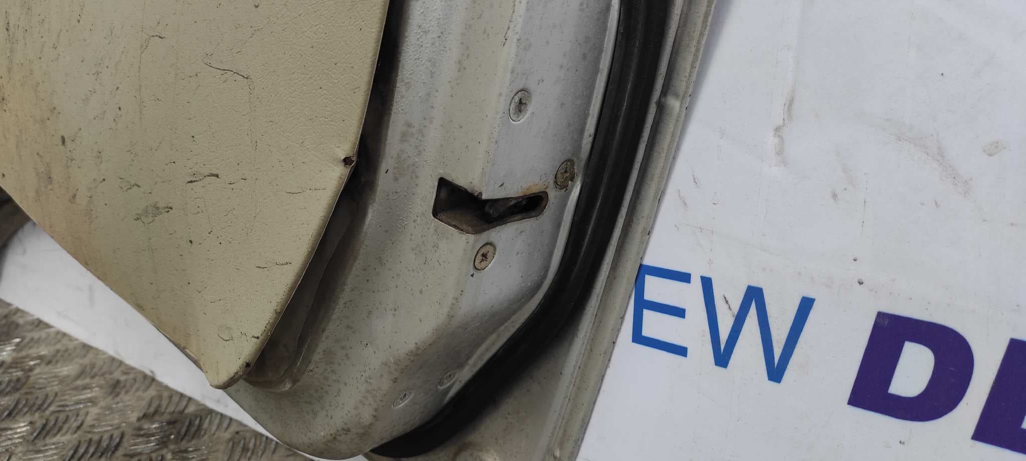Recambio de PUERTA DELANTERA DERECHA para NISSAN VANETTE (C 220) referencia OEM IAM 5