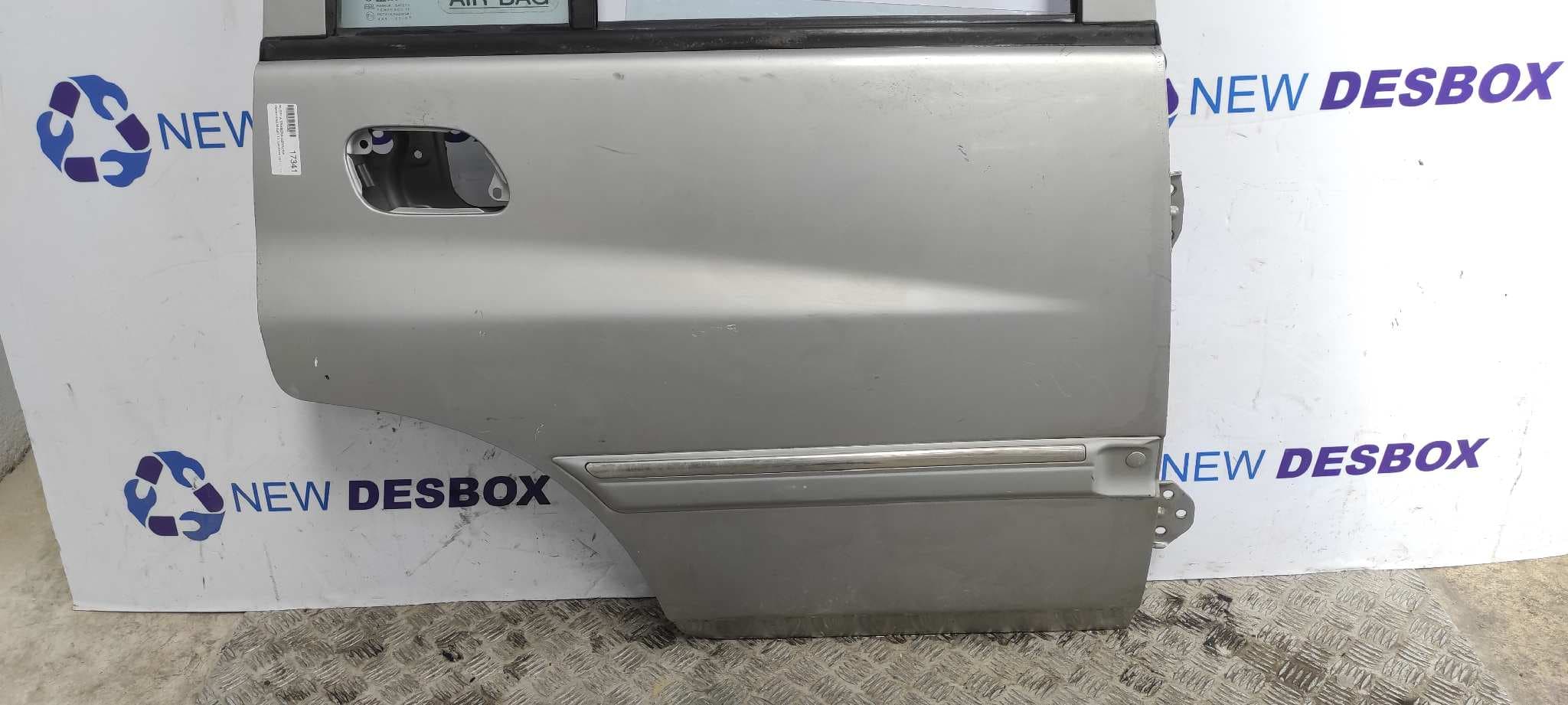 Recambio de PUERTA TRASERA DERECHA para SSANGYONG MUSSO 2.3 Turbodiesel CAT referencia OEM IAM    - GRIS 2