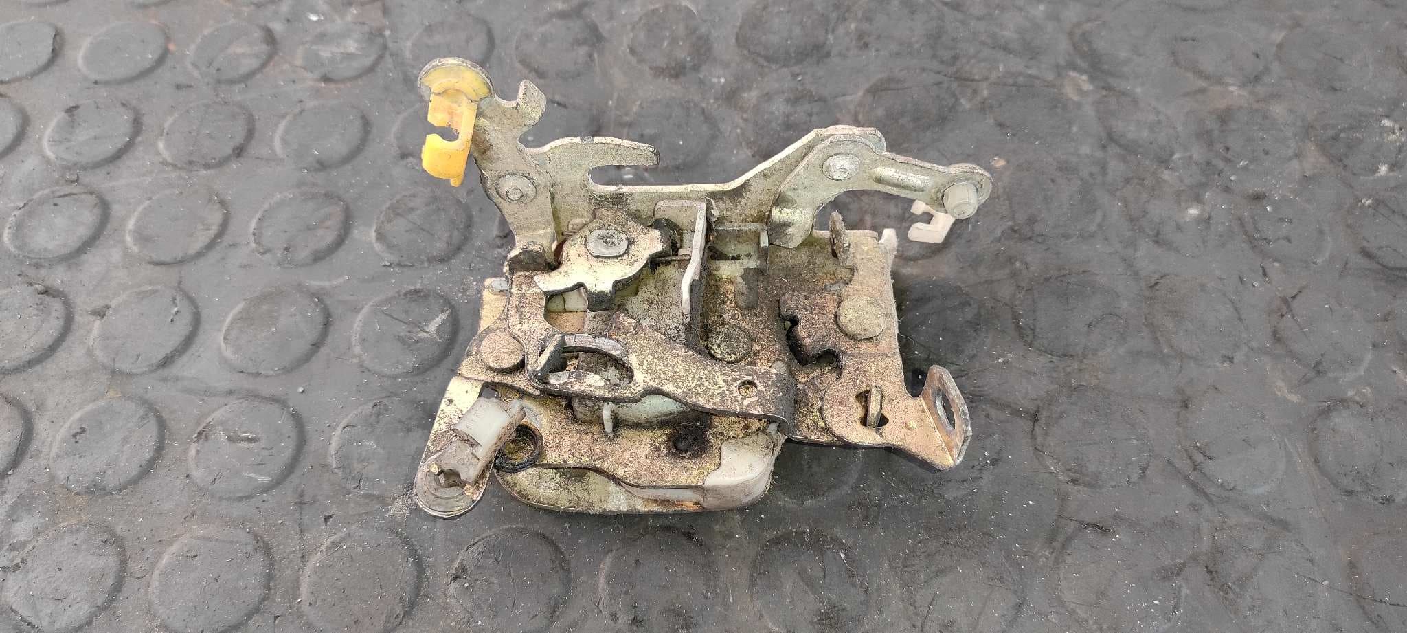 Recambio de CERRADURA PUERTA DELANTERA DERECHA para NISSAN PATROL (K/W160) referencia OEM IAM
