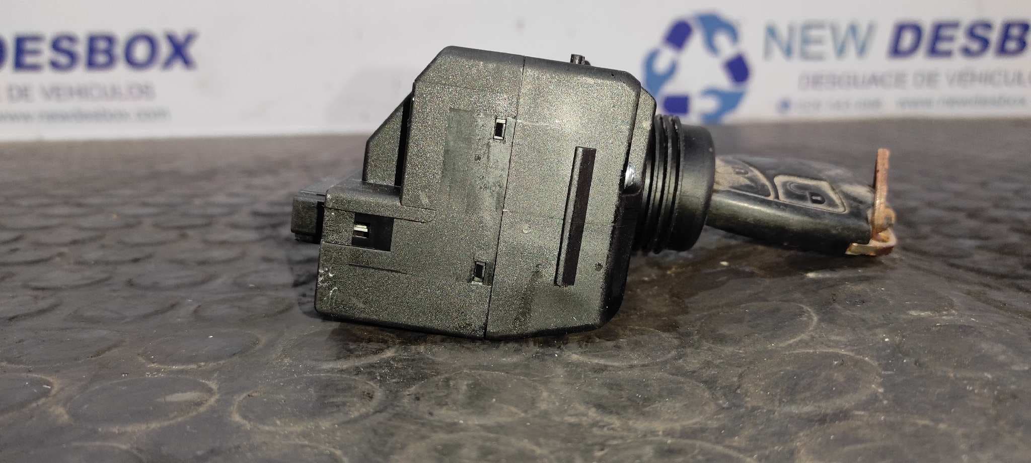 Recambio de CONMUTADOR DE ARRANQUE para MERCEDES-BENZ CLASE C (W203) SPORTCOUPE M271946 referencia OEM IAM 2095450508   - GRIS 7