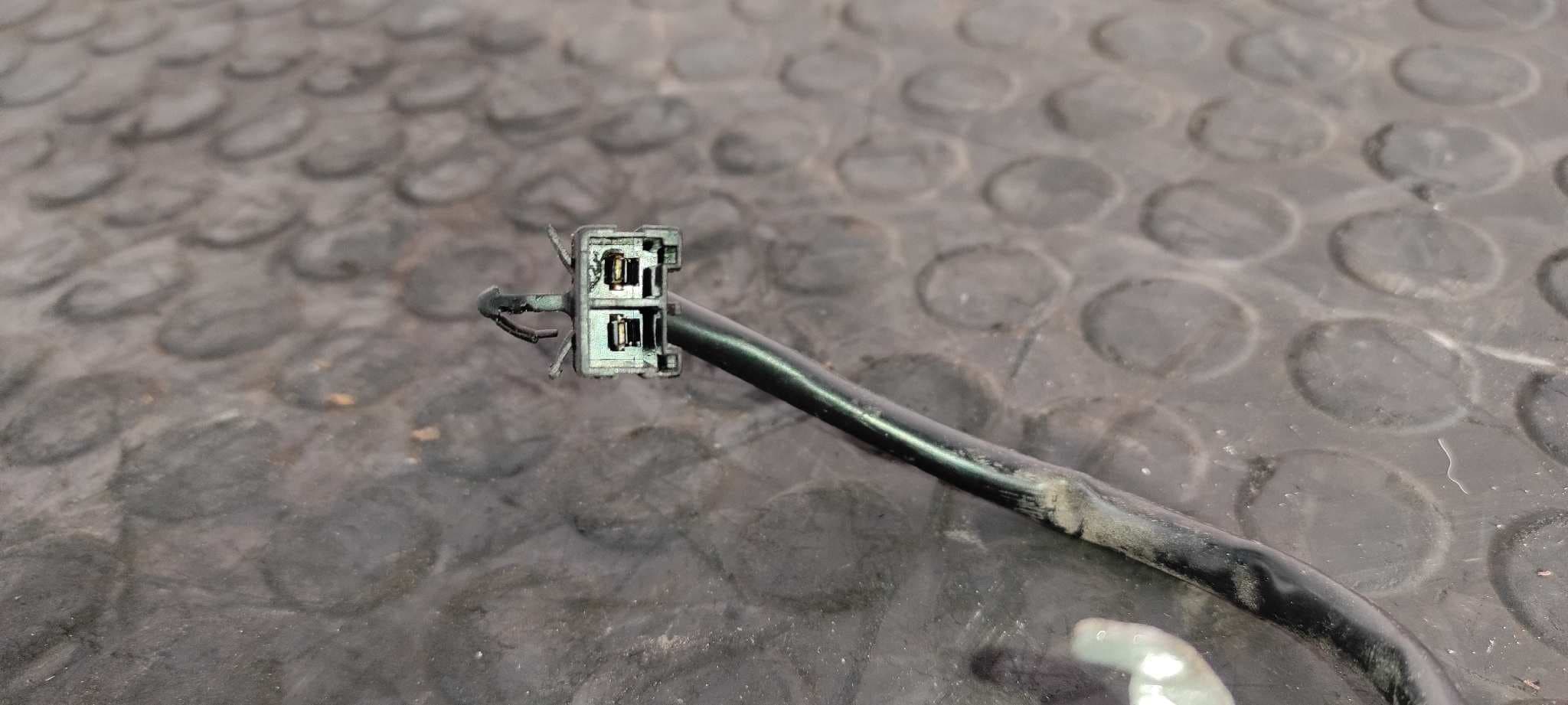 Recambio de ELEVALUNAS TRASERO DERECHO para NISSAN PICK-UP (D22) referencia OEM IAM 827302S720 5