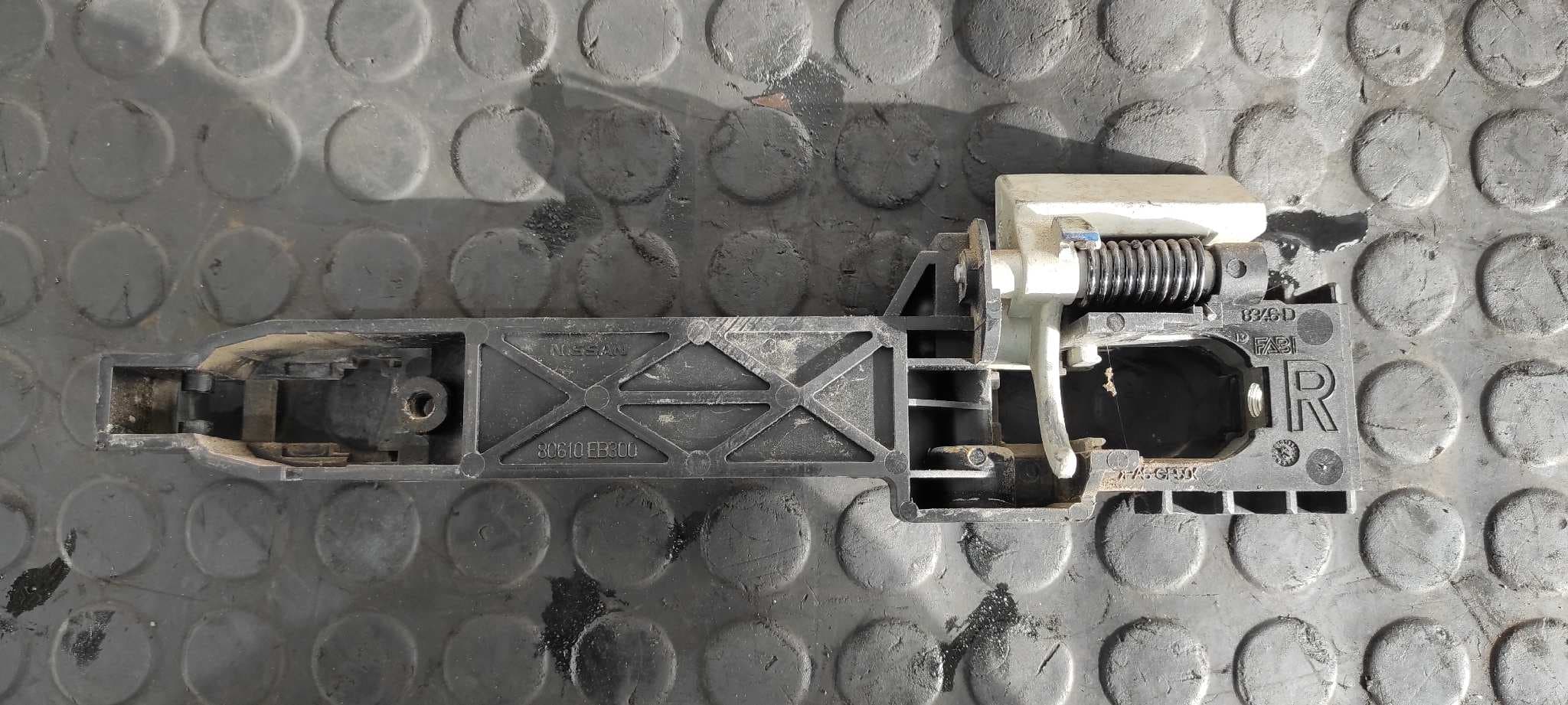 Recambio de MANETA TRASERA DERECHA para NISSAN QASHQAI (J10) Tekna Premium M9R referencia OEM IAM 80610EB300   - NEGRO