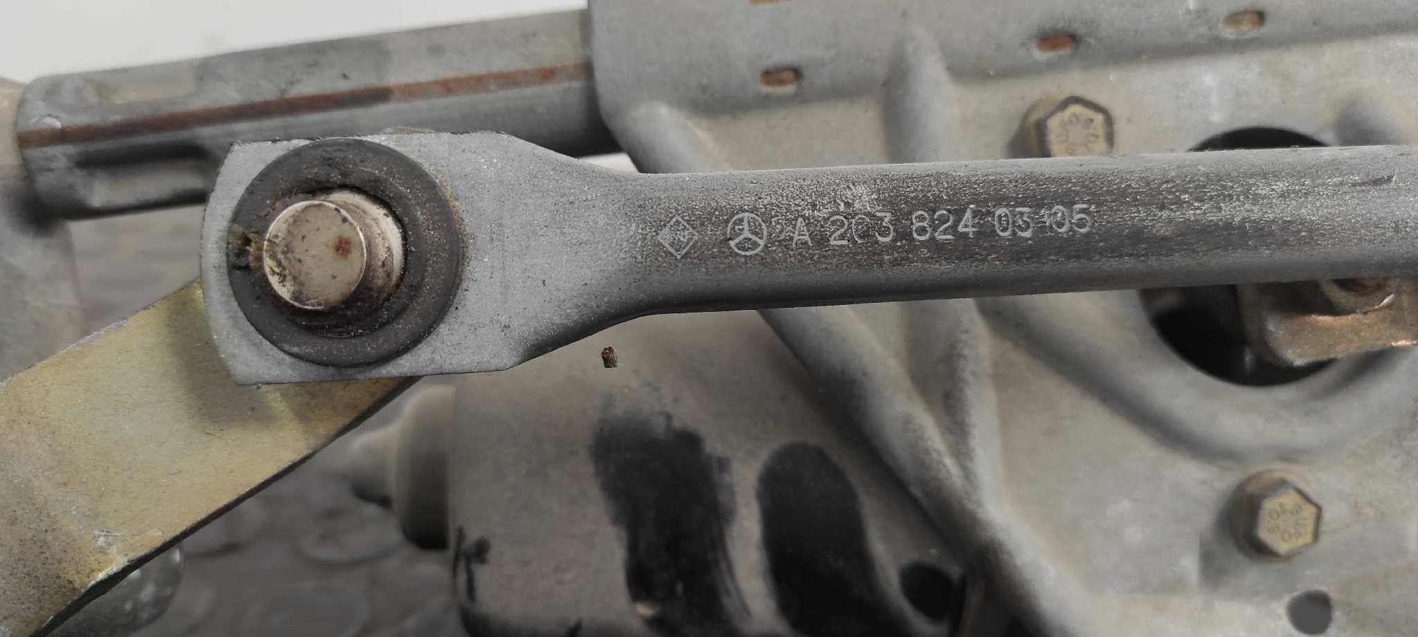 Recambio de MOTOR LIMPIA DELANTERO para MERCEDES-BENZ CLASE C (W203) SPORTCOUPE 1.8 CAT M271946 referencia OEM IAM A2038200342   - GRIS 2