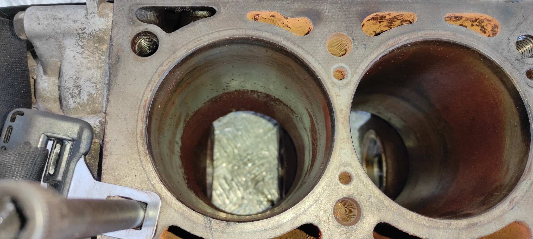 Recambio de BLOQUE para PORSCHE 924 2.0 M3101 referencia OEM IAM 046103021A 10