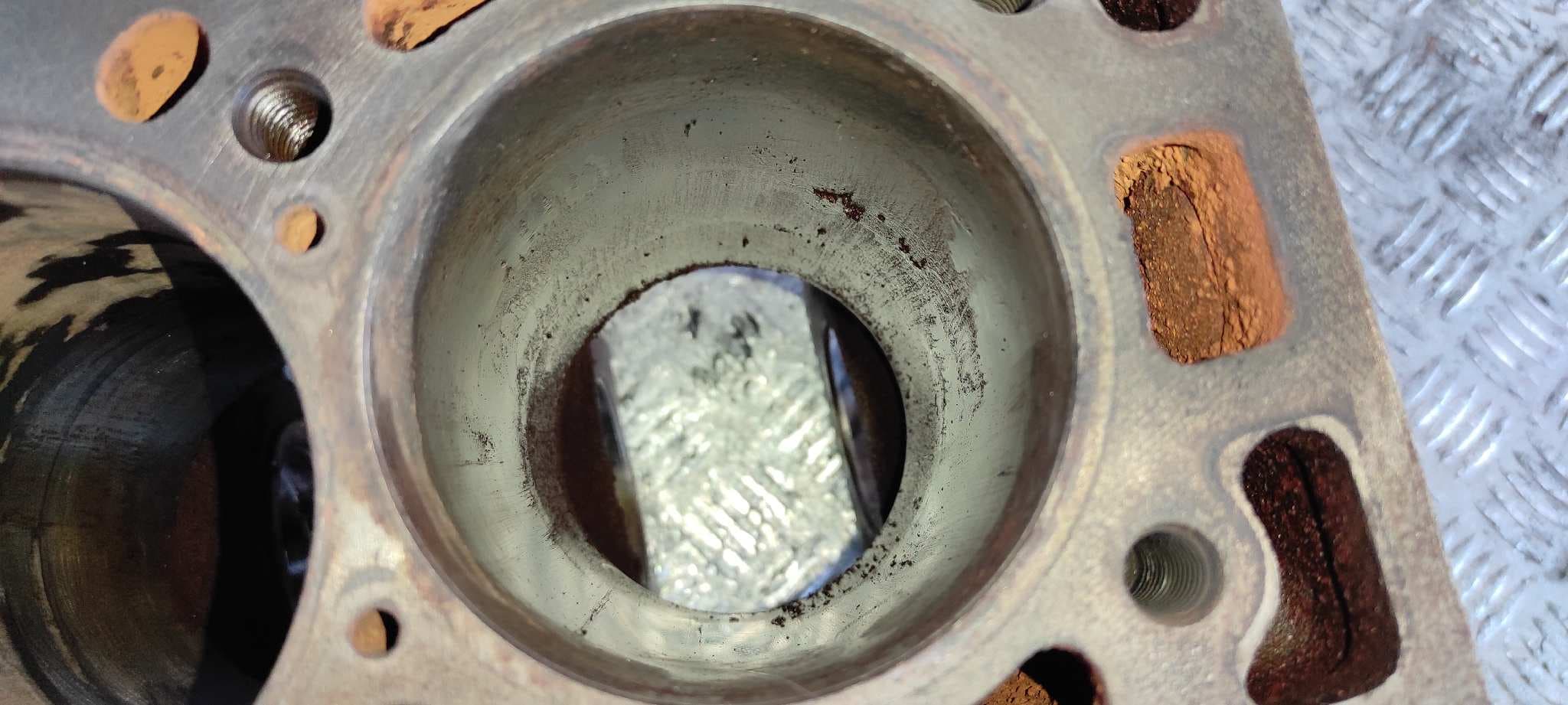 Recambio de BLOQUE para PORSCHE 924 2.0 M3101 referencia OEM IAM 046103021A 8