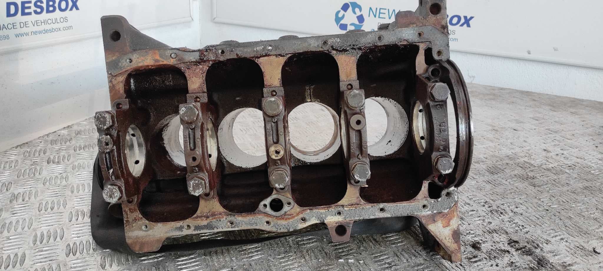 Recambio de BLOQUE para PORSCHE 924 2.0 M3101 referencia OEM IAM 046103021A 3