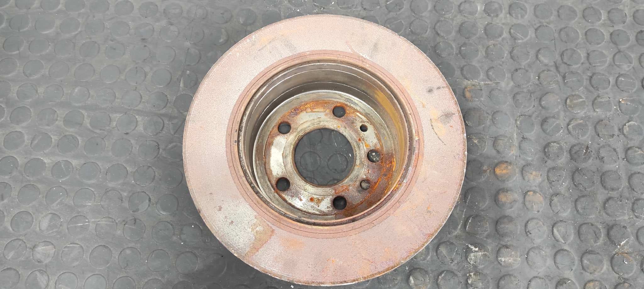Recambio de JUEGO DISCOS FRENO TRASEROS para MERCEDES-BENZ CLASE E (W123) BERLINA+COUPE 2.0 115954 referencia OEM IAM    - NEGRO 5