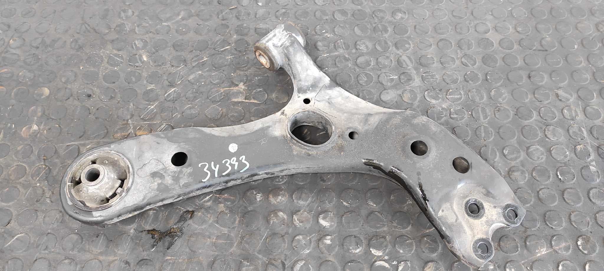 Recambio de BRAZO DERECHO INFERIOR DELANTERO para TOYOTA PRIUS (NHW30) Plug-in Hybrid Advance 2ZR referencia OEM IAM    - BLANCO
