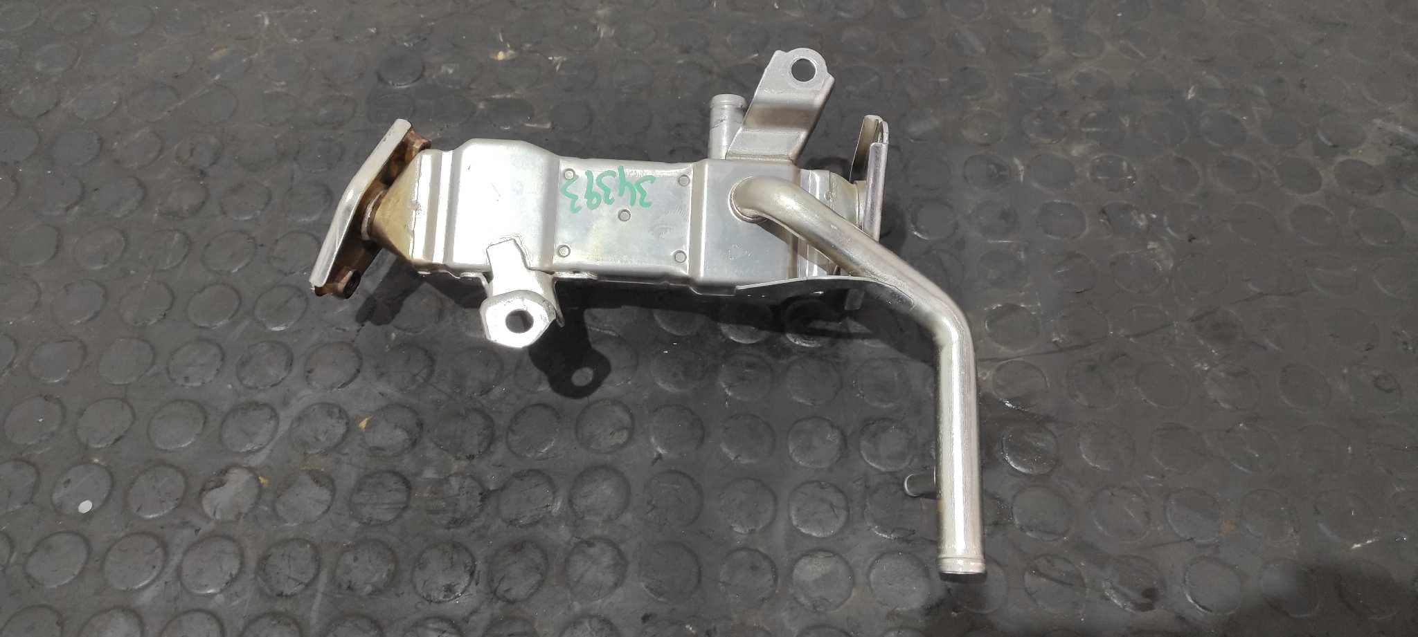 Recambio de ENFRIADOR GASES EGR para TOYOTA PRIUS (NHW30) Plug-in Hybrid Advance 2ZR referencia OEM IAM 2560137010   - BLANCO 7