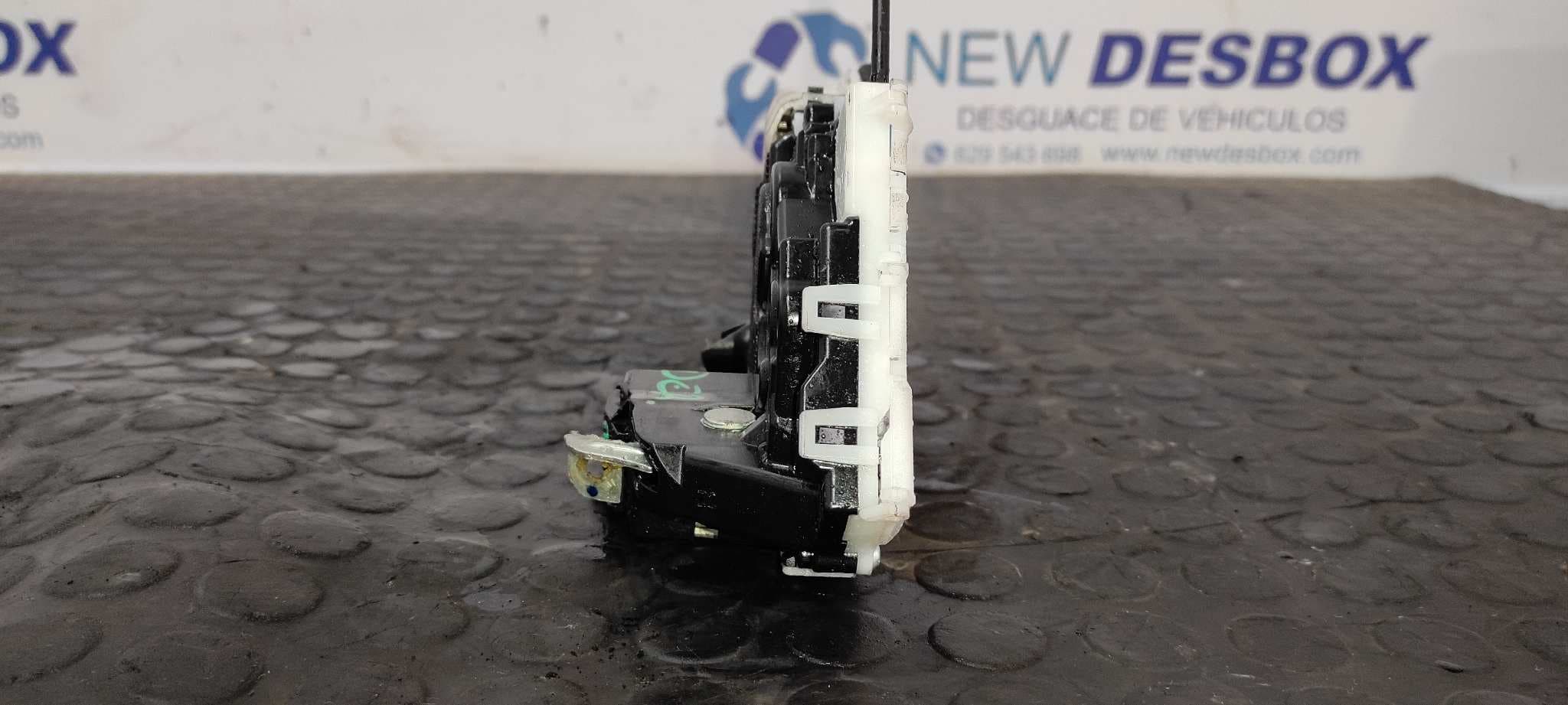Recambio de CERRADURA PUERTA DELANTERA DERECHA para TOYOTA PRIUS (NHW30) Plug-in Hybrid Advance 2ZR referencia OEM IAM MD4   - BLANCO 7