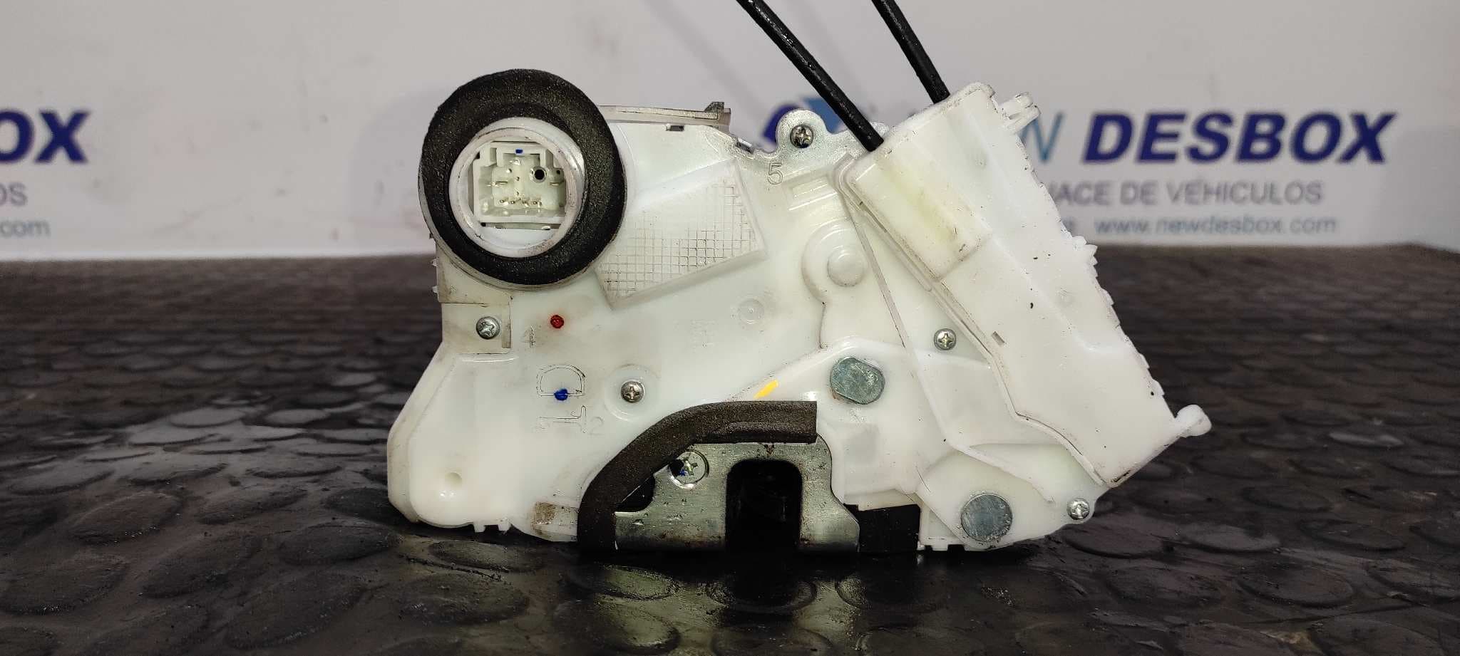 Recambio de CERRADURA PUERTA DELANTERA IZQUIERDA para TOYOTA PRIUS (NHW30) 2ZR referencia OEM IAM MD4   - BLANCO 5