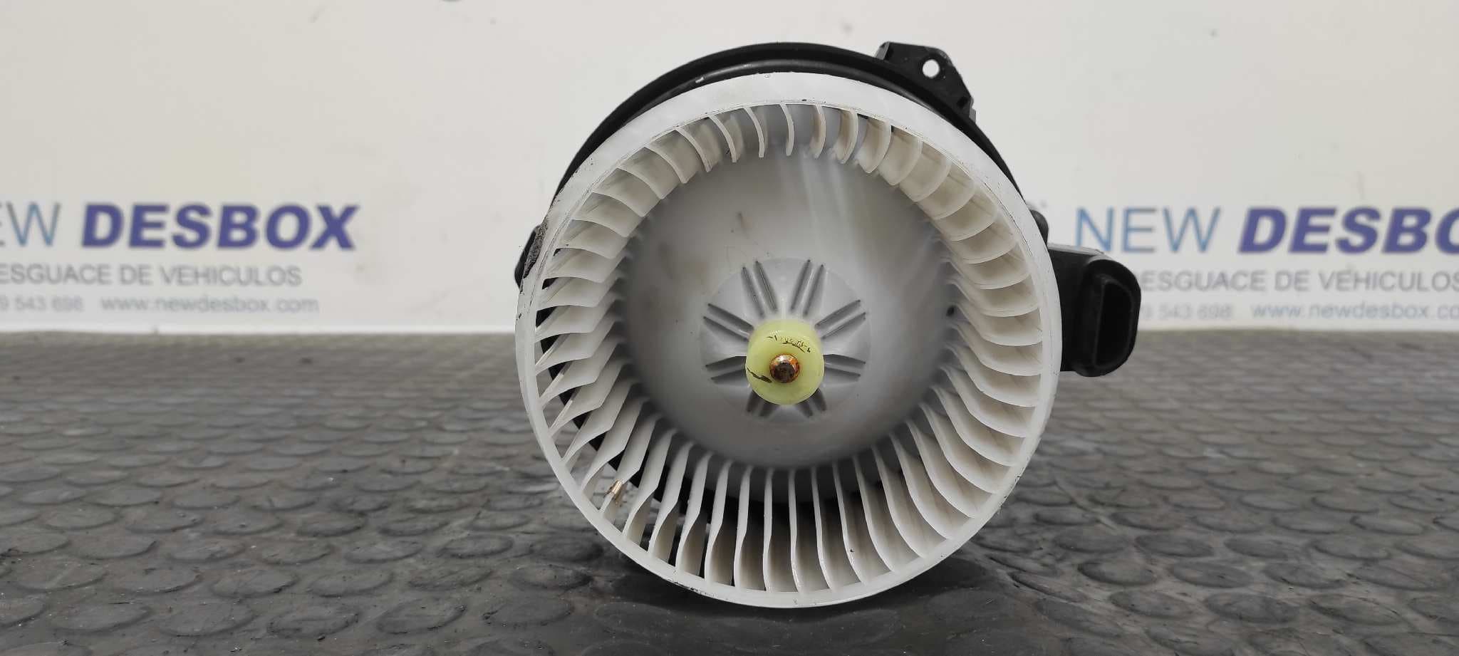 Recambio de MOTOR CALEFACCION para TOYOTA PRIUS (NHW30) Plug-in Hybrid Advance 2ZR referencia OEM IAM 2727008083   - BLANCO 5