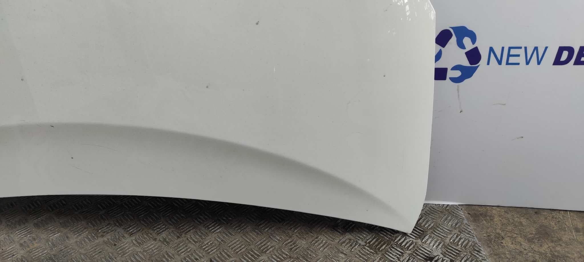 Recambio de CAPO para TOYOTA PRIUS (NHW30) Plug-in Hybrid Advance 2ZR referencia OEM IAM    - BLANCO 5