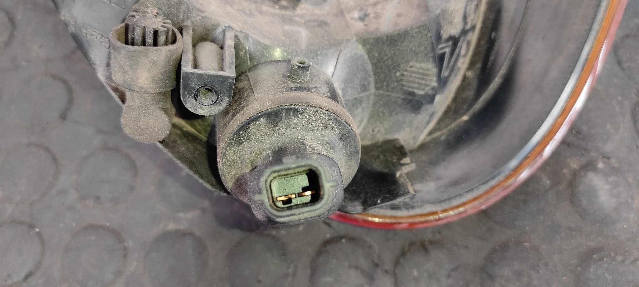 Recambio de PILOTO DELANTERO IZQUIERDO para RENAULT MODUS 1.5 dCi Diesel K9K750 referencia OEM IAM 22816498B   - NEGRO 3