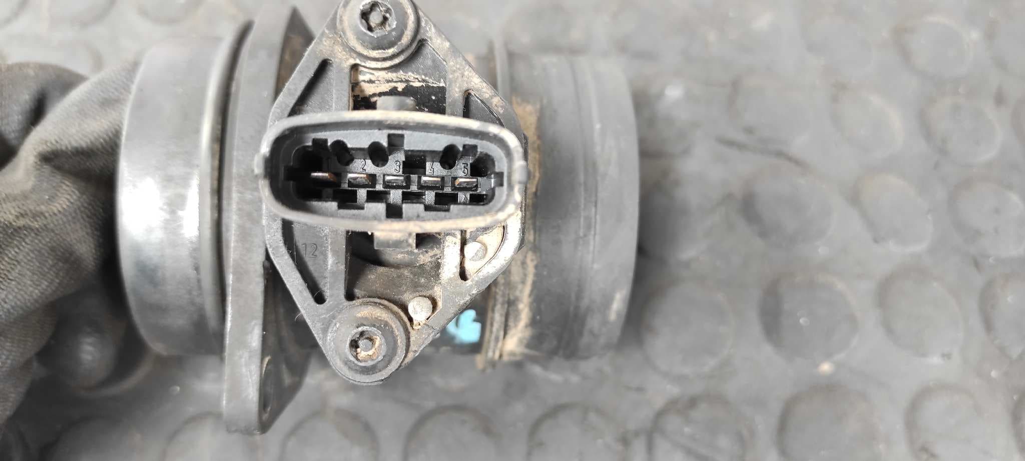 Recambio de CAUDALIMETRO para HONDA CIVIC BERLINA 3 (EP1/2) 1.7 CDTI CAT 4EE2 referencia OEM IAM 0281002482   - PLATA 2