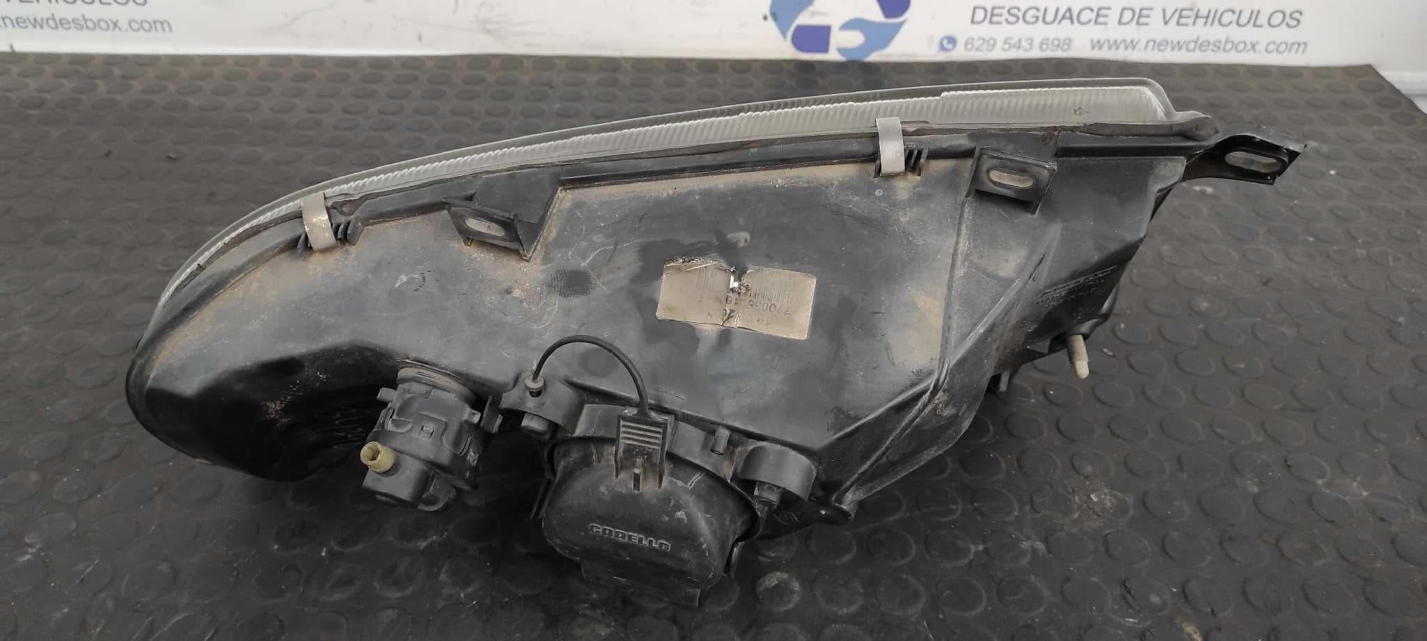 Recambio de FARO IZQUIERDO para RENAULT MASTER DOBLE CABINE, CAJA ABIERTA/CHASIS Chasis Batalla 3578 mm G9T C7 referencia OEM IAM 7700352103F   - BLANCO 3