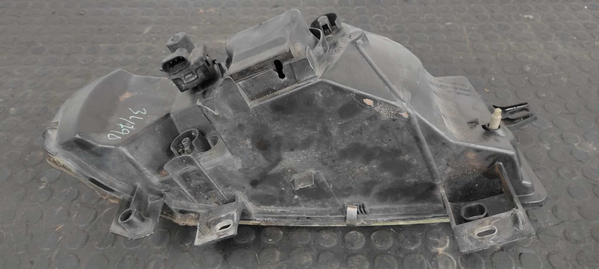Recambio de FARO IZQUIERDO para RENAULT MASTER DOBLE CABINE, CAJA ABIERTA/CHASIS Chasis Batalla 3578 mm G9T C7 referencia OEM IAM 7700352103F   - BLANCO 2