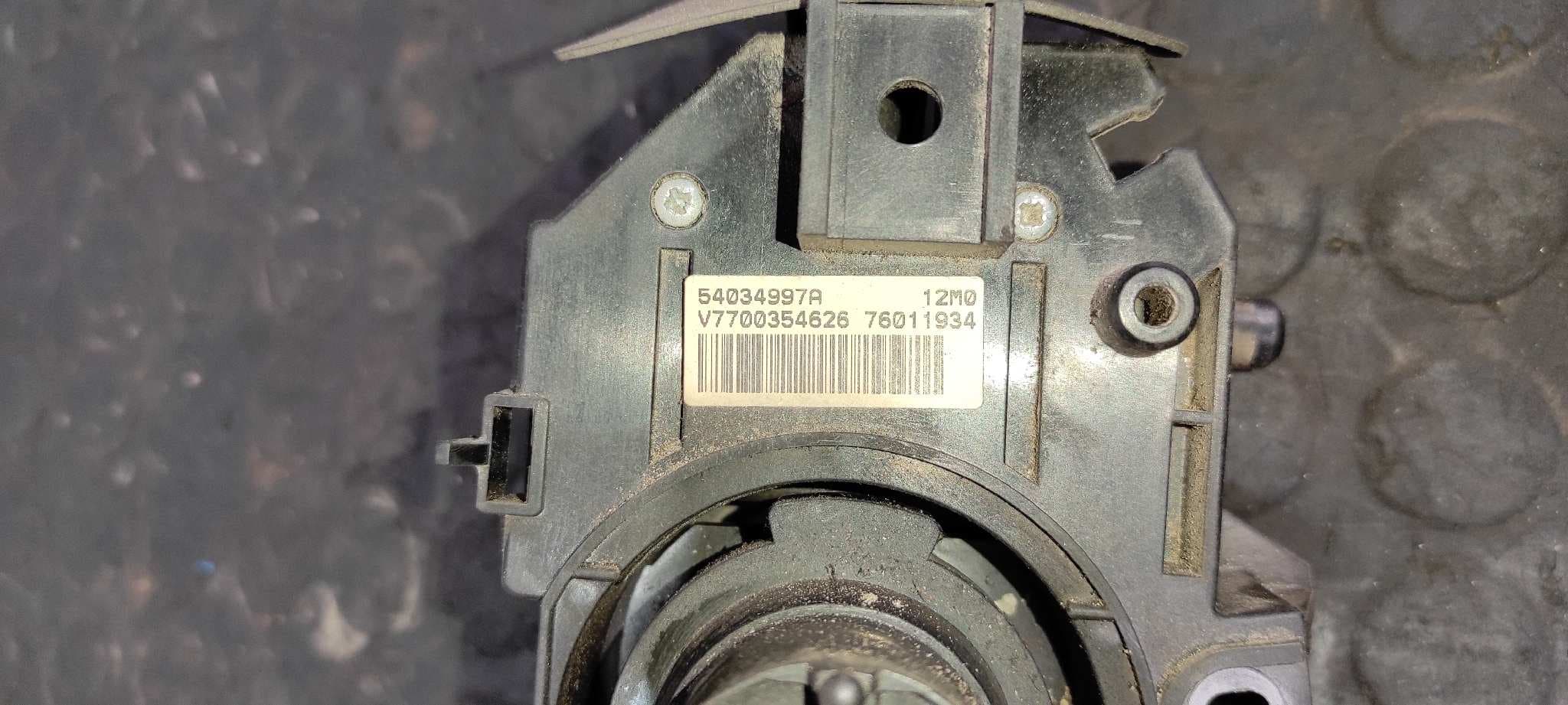Recambio de MANDO MULTIFUNCION para RENAULT MASTER DOBLE CABINE, CAJA ABIERTA/CHASIS Chasis Batalla 3578 mm G9T C7 referencia OEM IAM V7700354626   - BLANCO 4