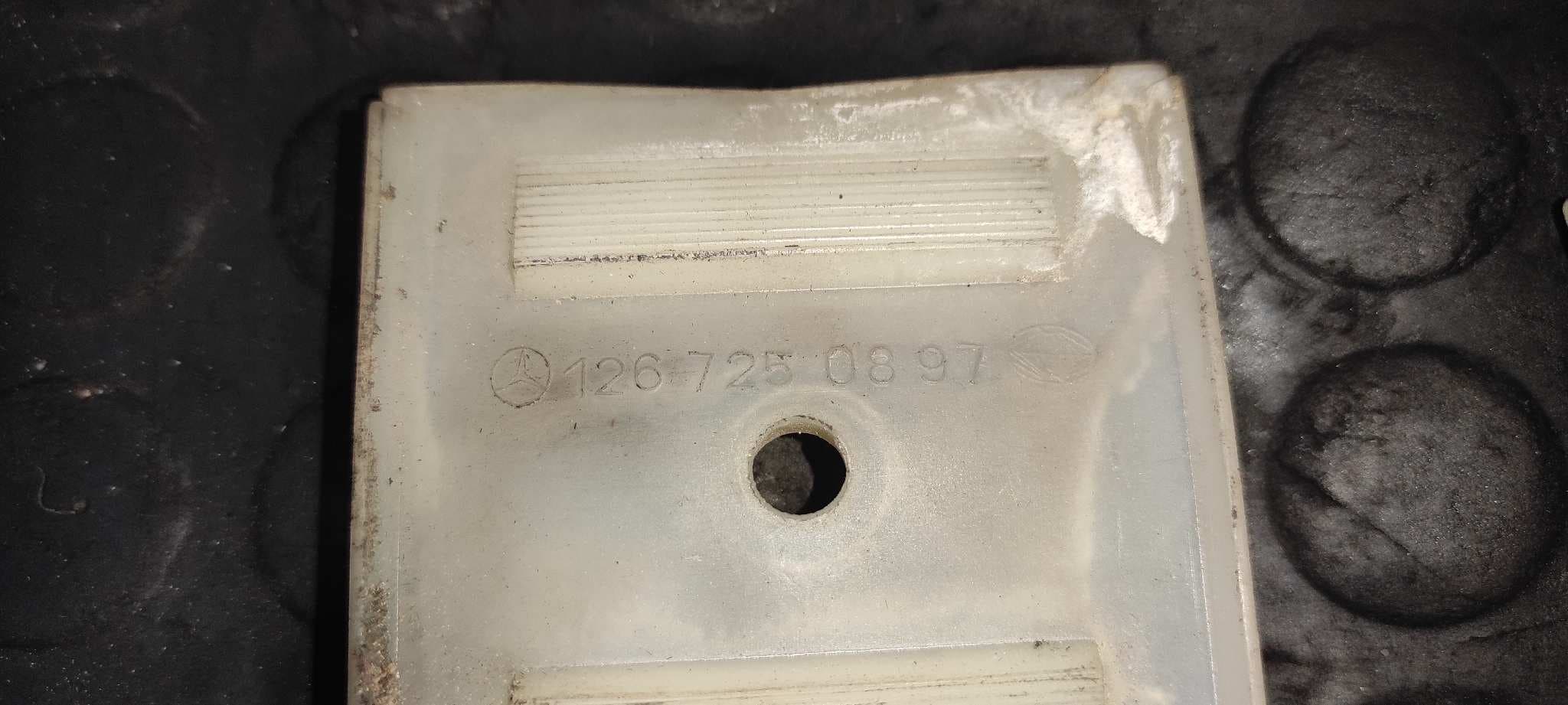 Recambio de LUNA DELANTERA IZQUIERDA para MERCEDES-BENZ CLASE S (W126) BERLINA+COUPE SEC 500 117963 referencia OEM IAM 1267250897   - GRIS 2