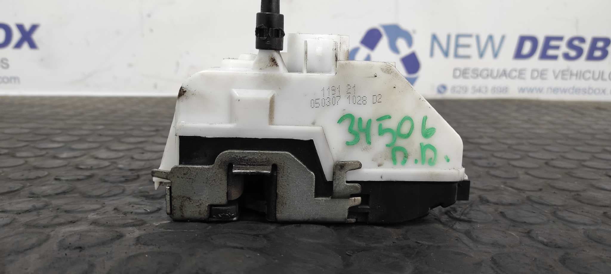 Recambio de CERRADURA PUERTA DELANTERA DERECHA para RENAULT SCENIC II Confort Dynamique K9K P7 referencia OEM IAM    - BLANCO 4