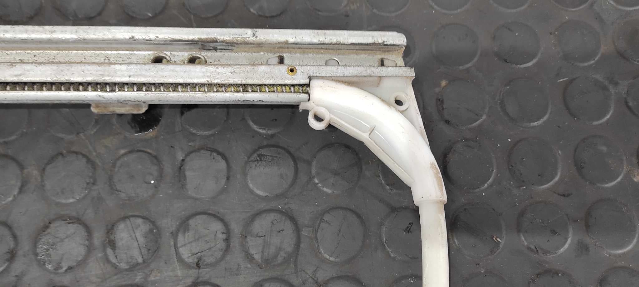 Recambio de ELEVALUNAS DELANTERO DERECHO para RENAULT MASTER DOBLE CABINE, CAJA ABIERTA/CHASIS Chasis Batalla 3578 mm G9T C7 referencia OEM IAM 7700352491   - BLANCO 2