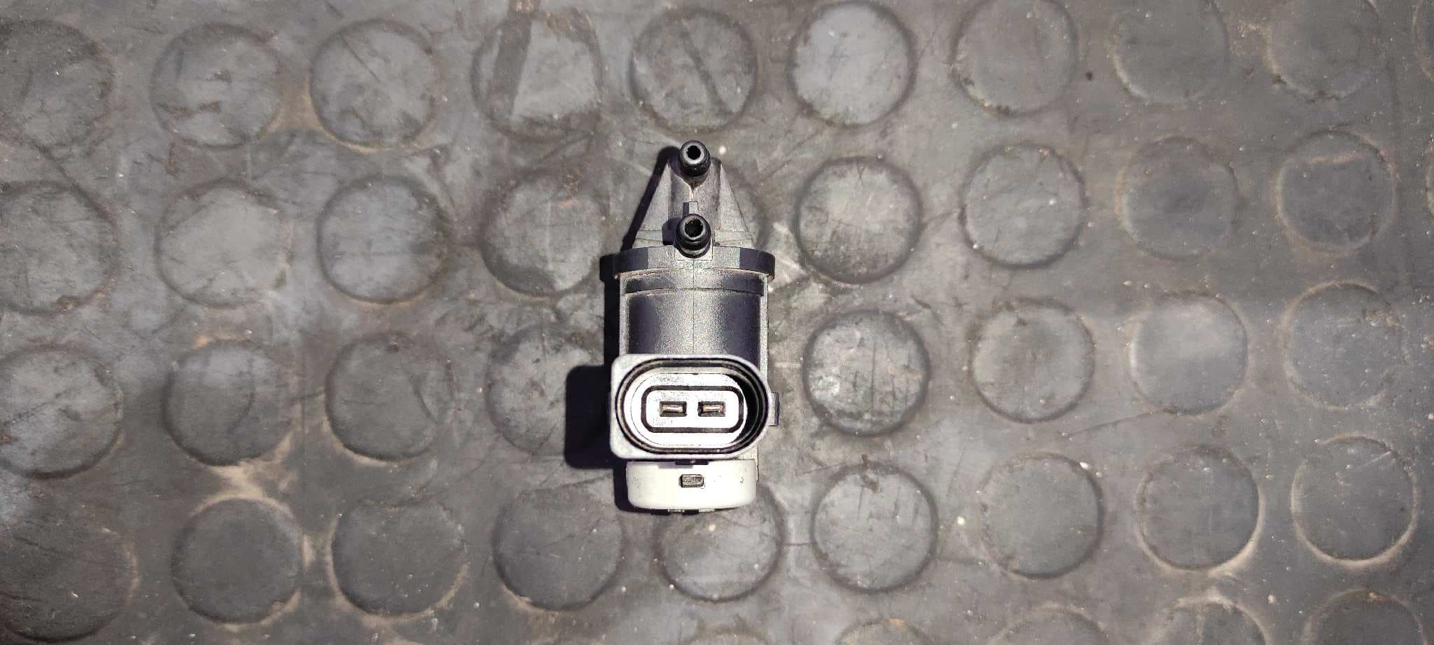 Recambio de VALVULA AIRE ADICIONAL para AUDI A4 BER. (B8) Basis CAG referencia OEM IAM 1K0906283A   - NEGRO 6