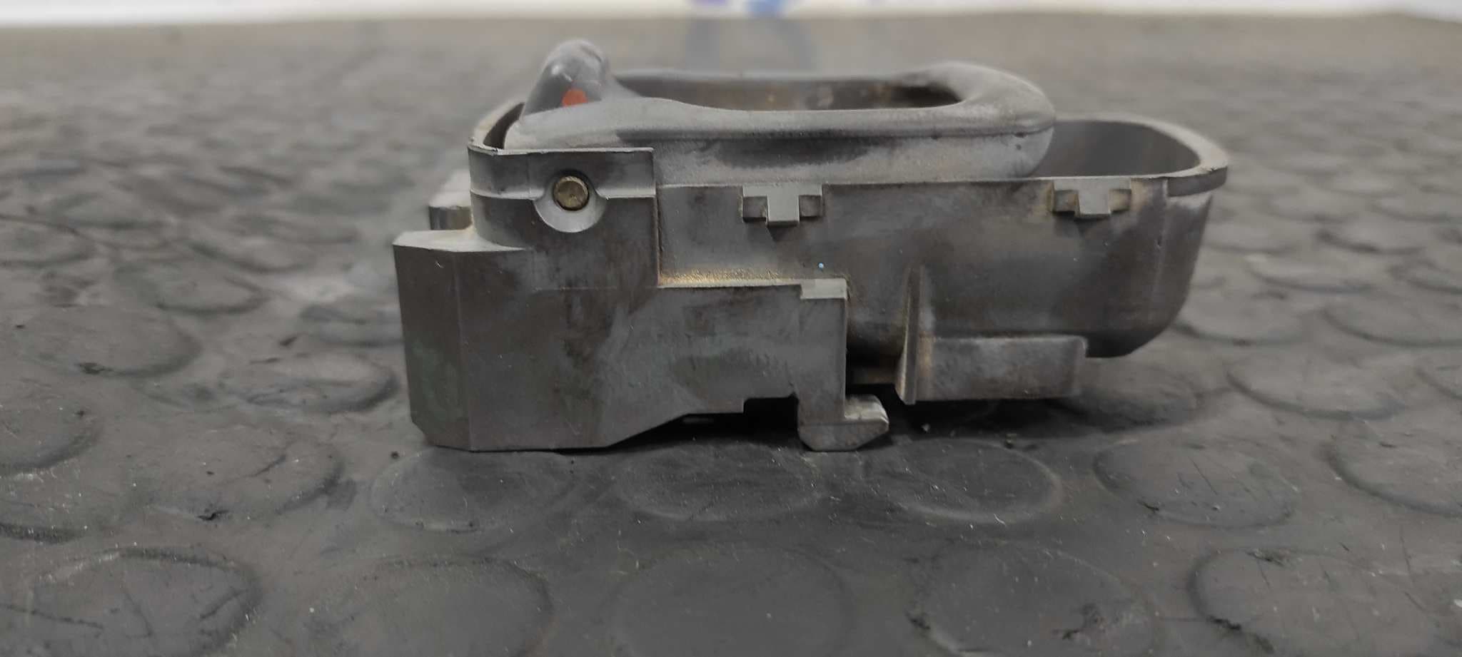 Recambio de MANETA INTERIOR DELANTERA DERECHA para NISSAN PICK-UP (D22) referencia OEM IAM 4